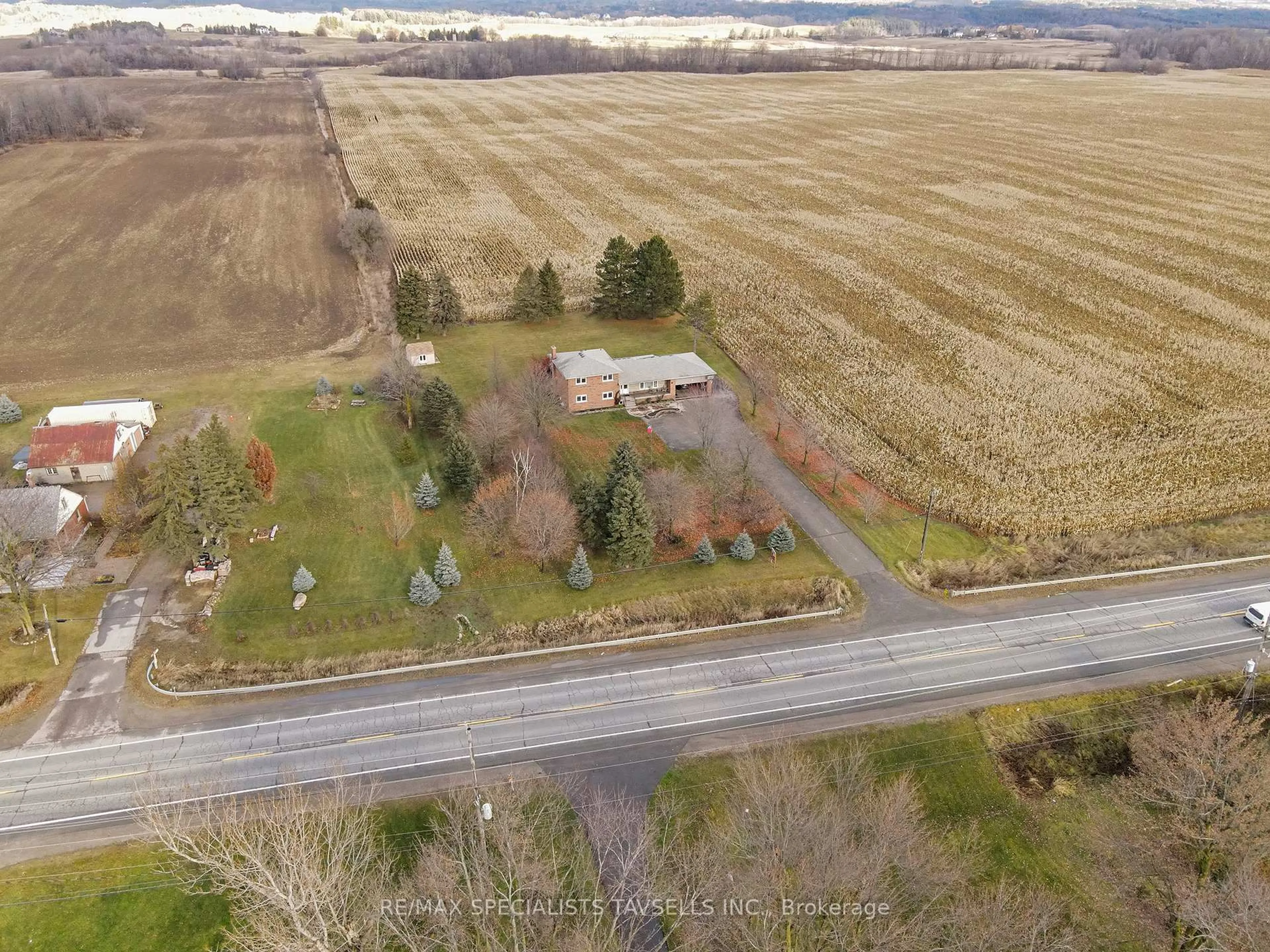A pic from outside/outdoor area/front of a property/back of a property/a pic from drone, street for 14791 50 Highway, Caledon Ontario L7E 0A6