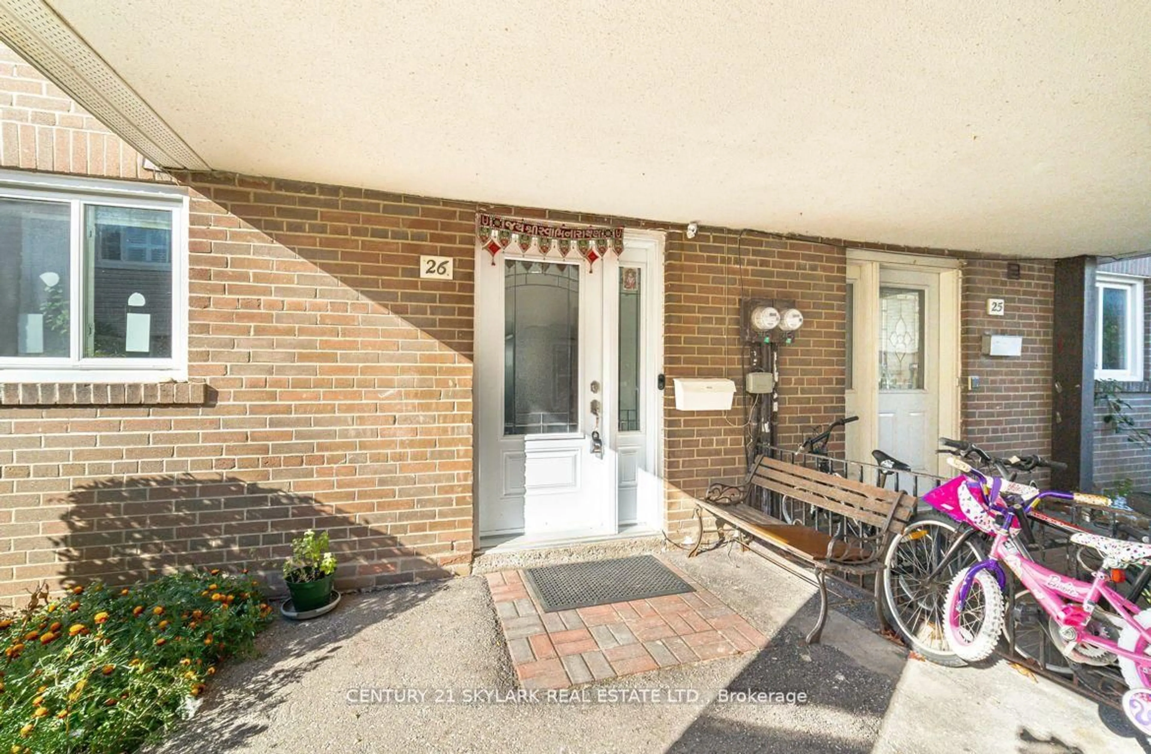 Unknown for 435 Silverstone Dr #26, Toronto Ontario M9V 3K7