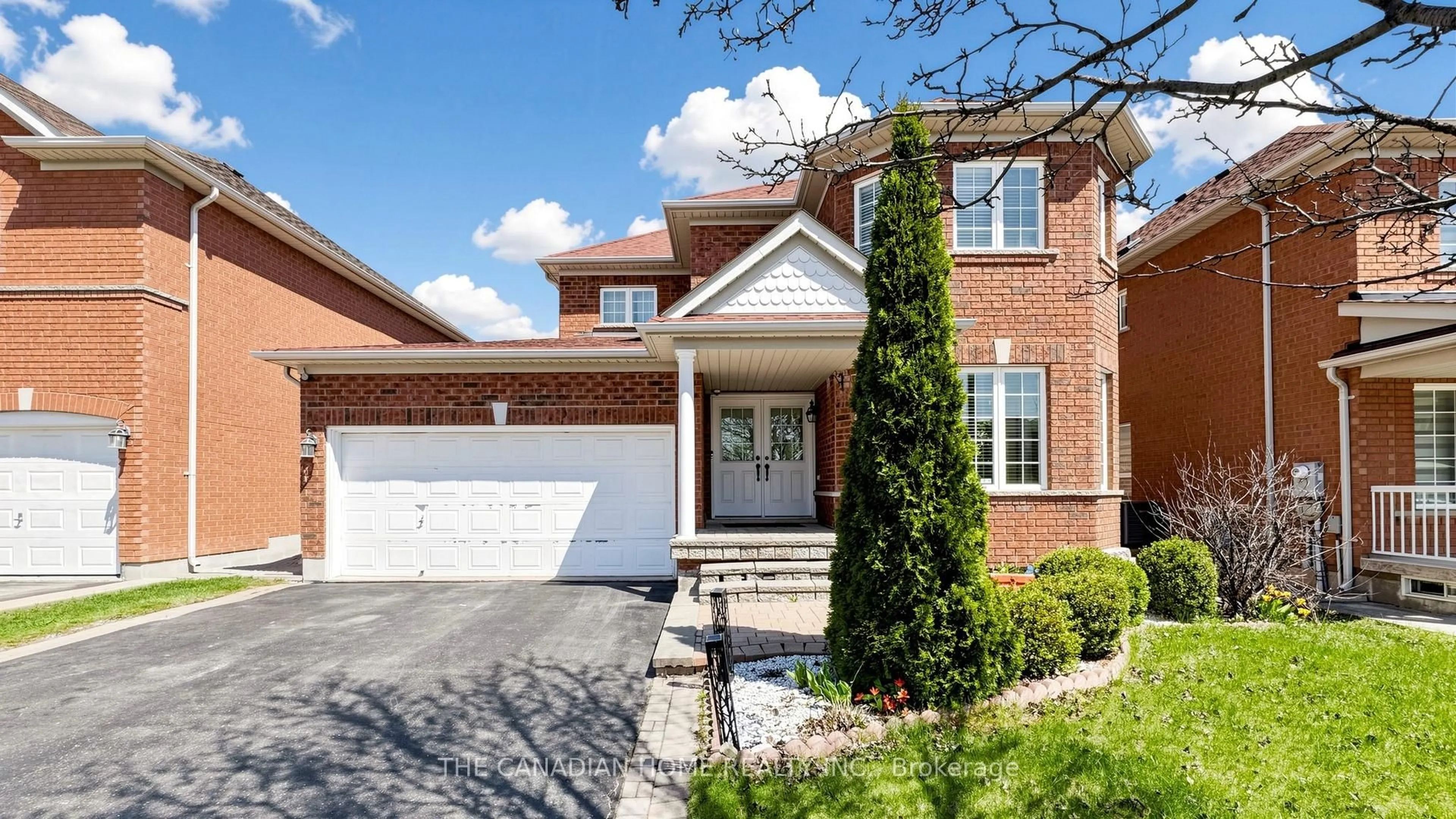 Home with brick exterior material, street for 27 Wallaby Way, Brampton Ontario L6R 3G1