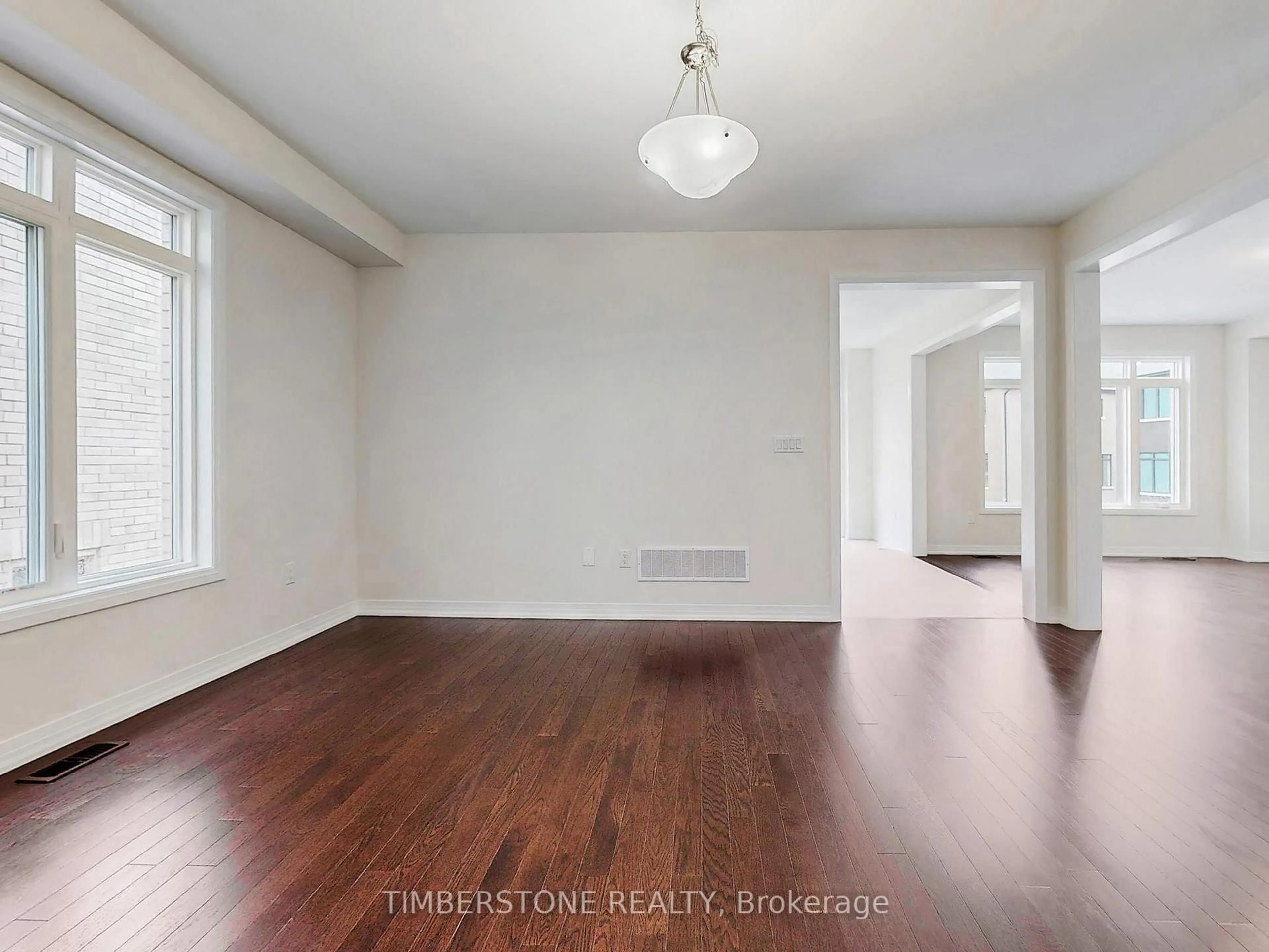 A pic of a room for 163 Thorndale Rd, Brampton Ontario L6P 4R8