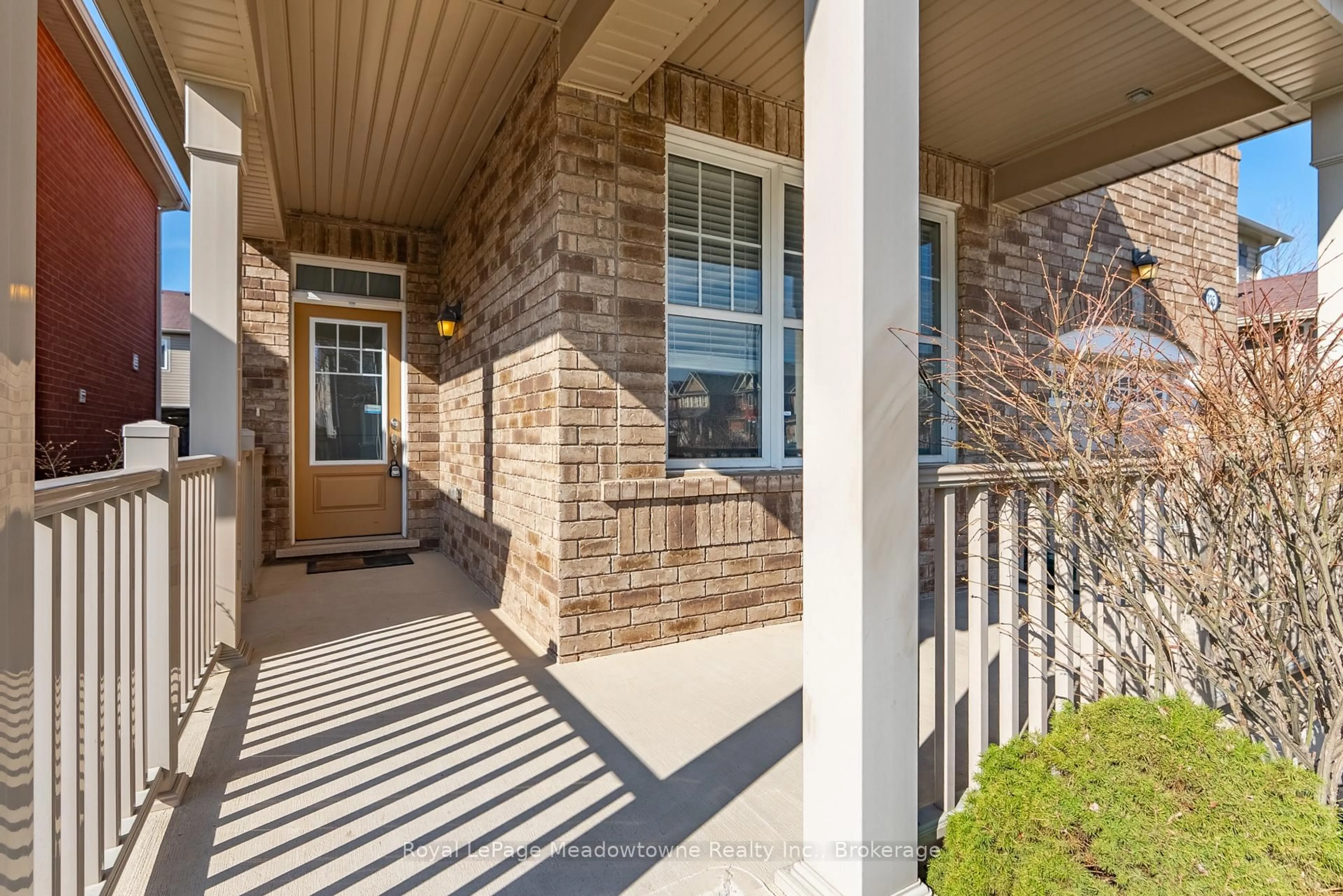 Unknown for 325 Gleave Terr, Milton Ontario L9T 8P1