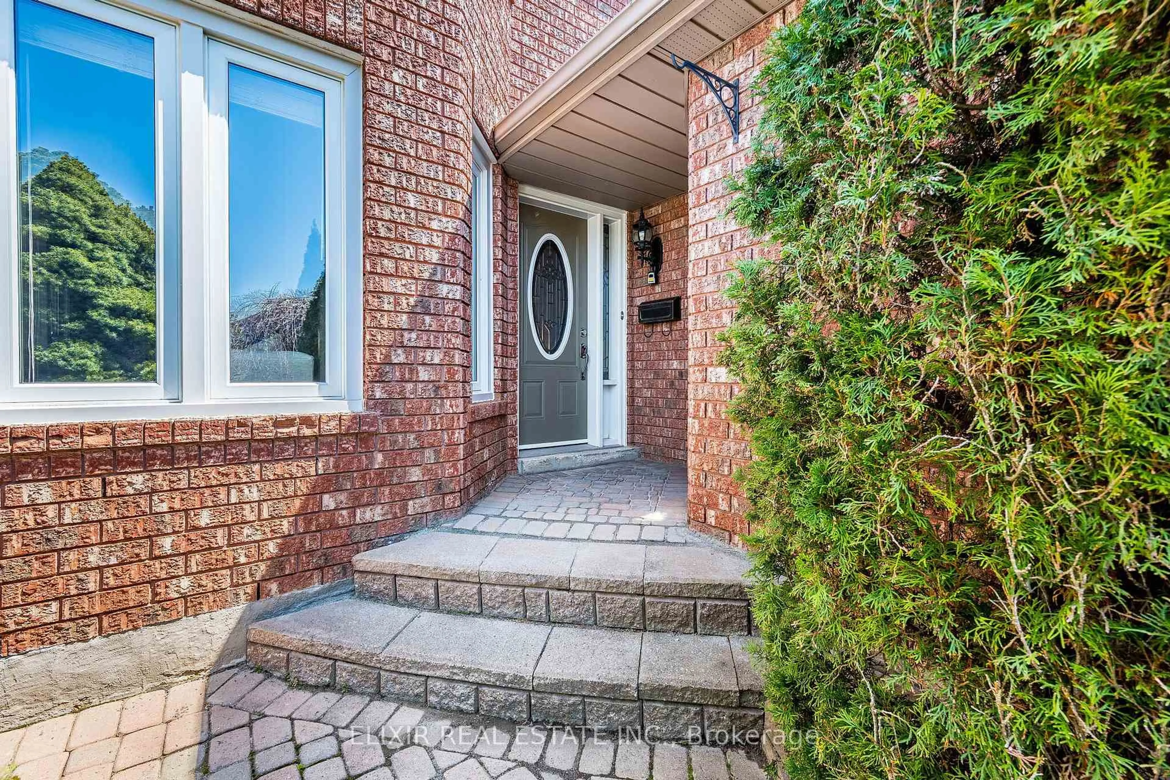 Home with brick exterior material, street for 3514 Pintail Circ, Mississauga Ontario L5N 6C7