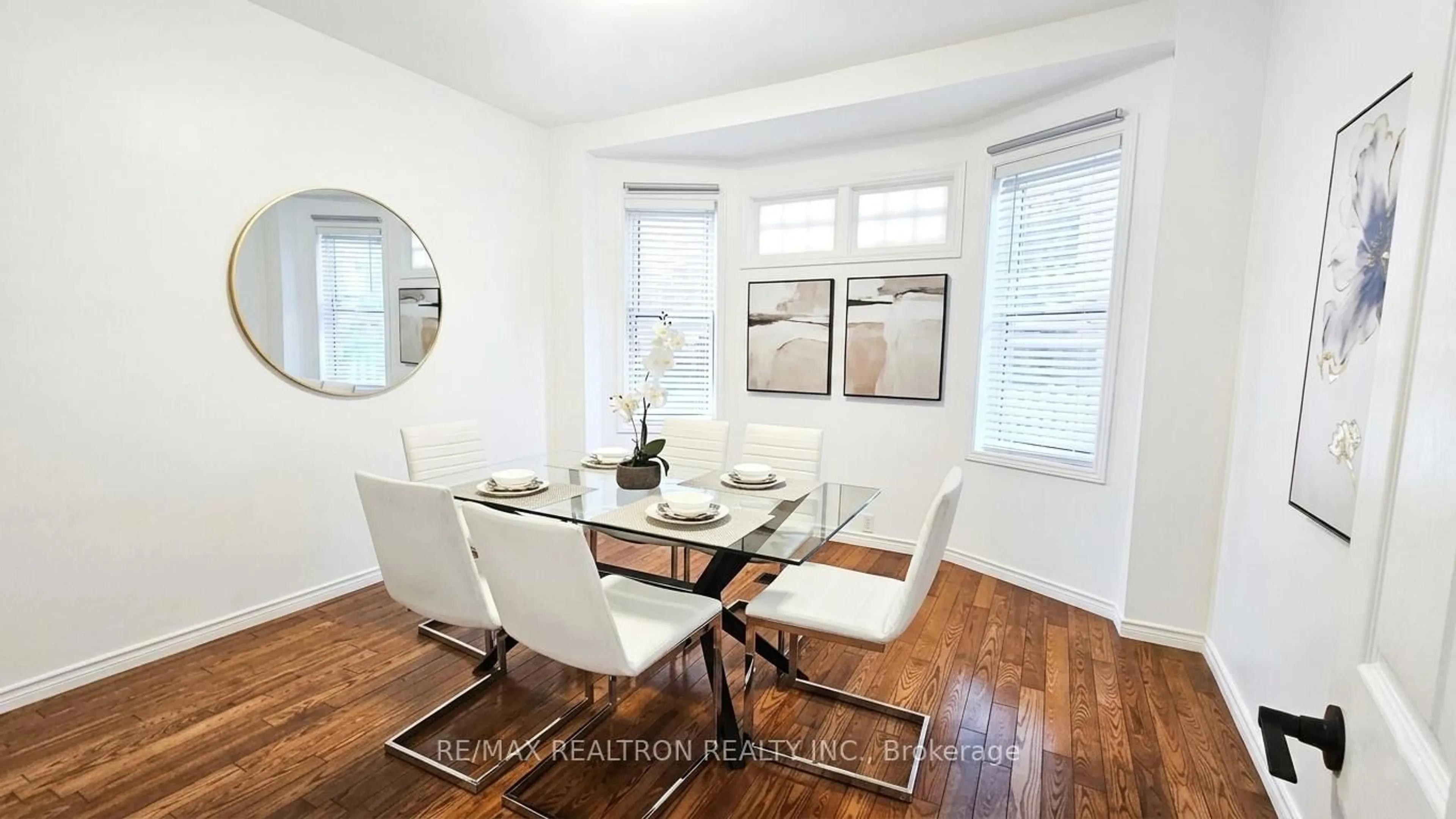 Dining room, wood/laminate floor for 318 Westmoreland Ave, Toronto Ontario M6H 3A5
