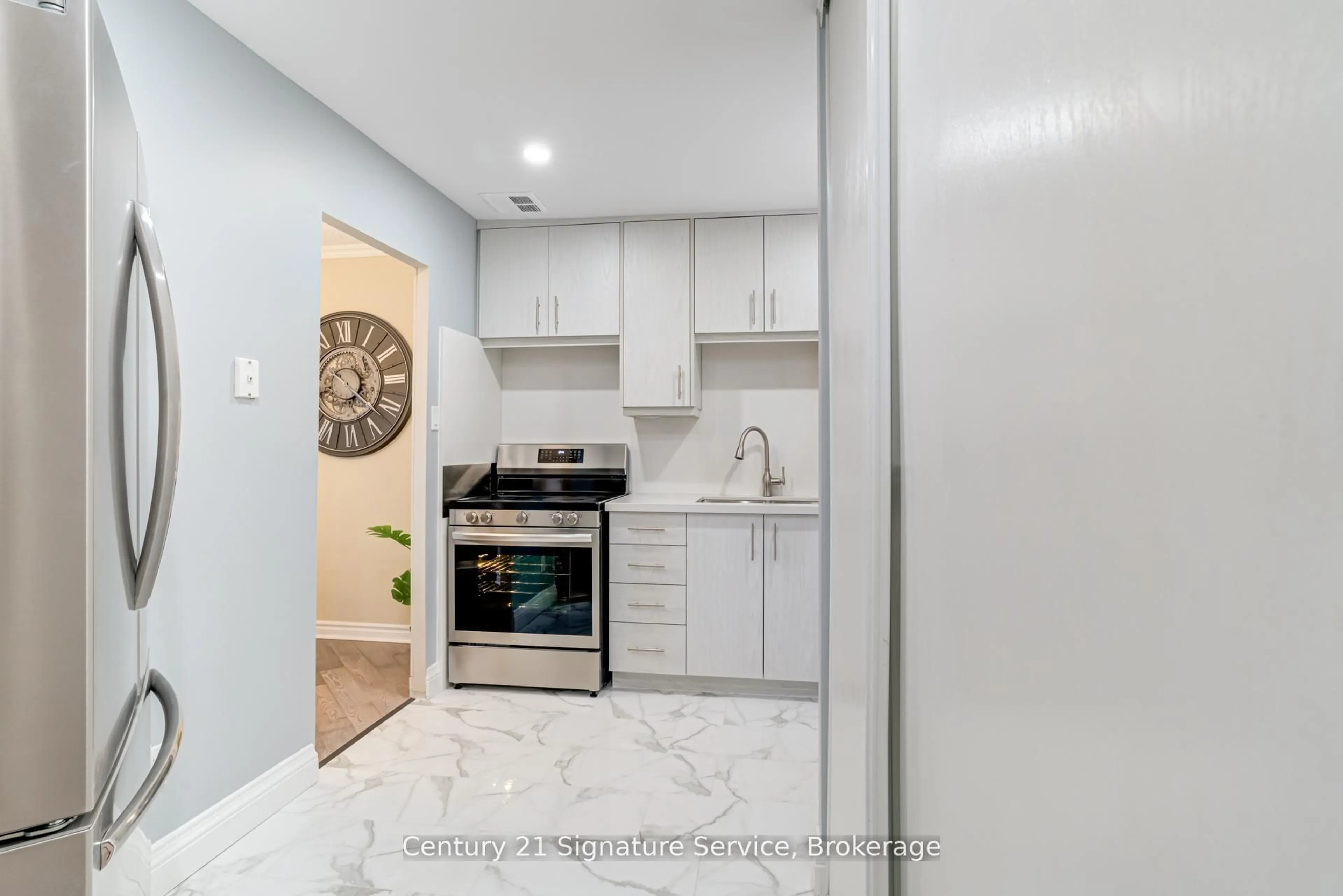 Unknown for 2001 Bonnymede Dr #15, Mississauga Ontario L5J 4H8