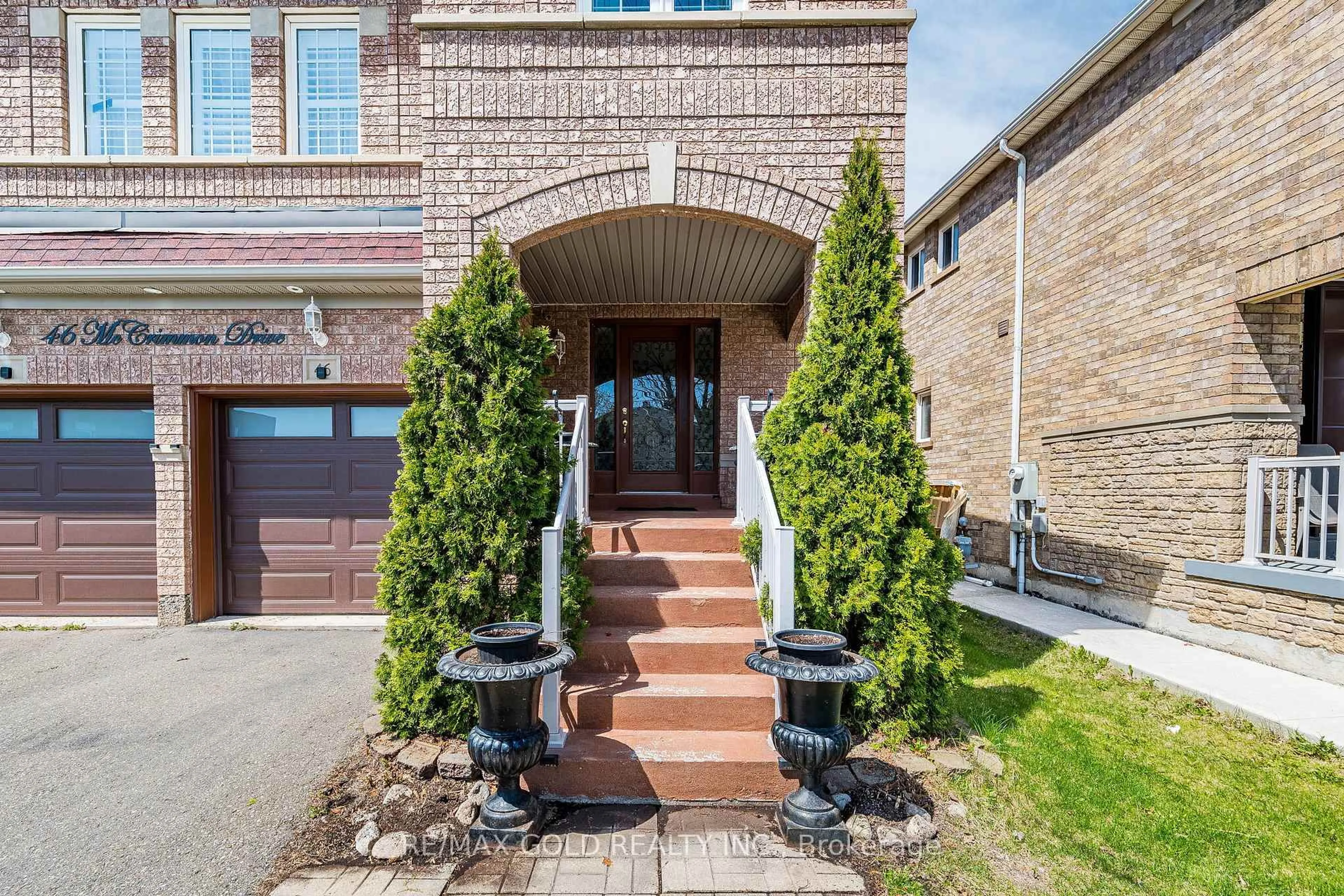 Home with brick exterior material, street for 46 Mccrimmon Dr, Brampton Ontario L7A 2Z5