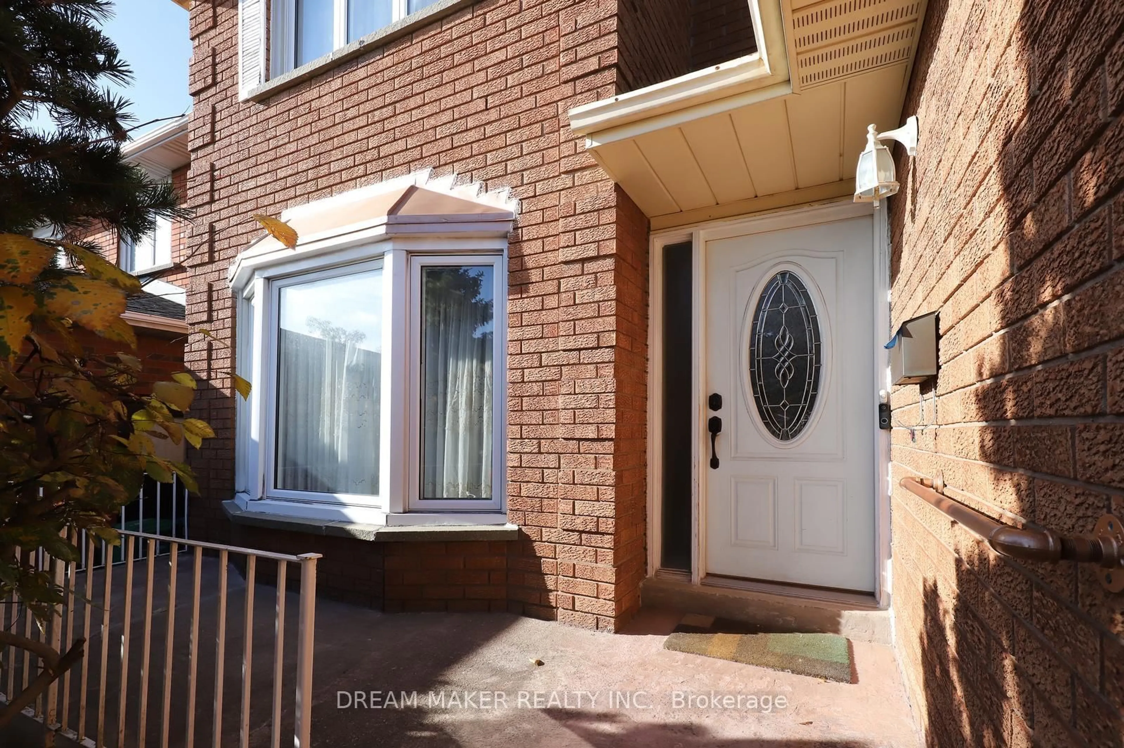 Unknown for 4272 Wakefield Cres, Mississauga Ontario L5C 4M4