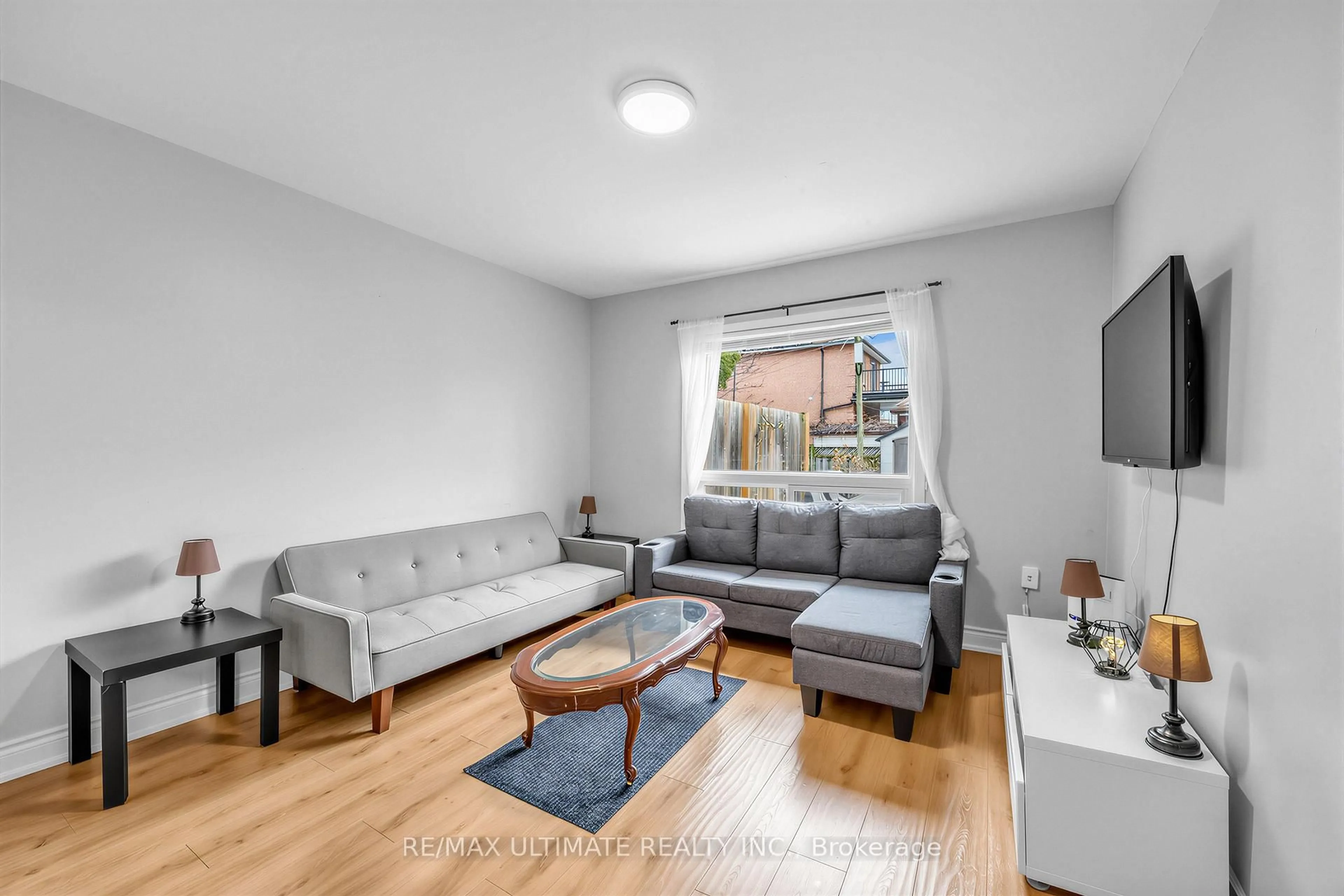Living room with furniture, unknown for 57 Shanly St, Toronto Ontario M6H 1S4