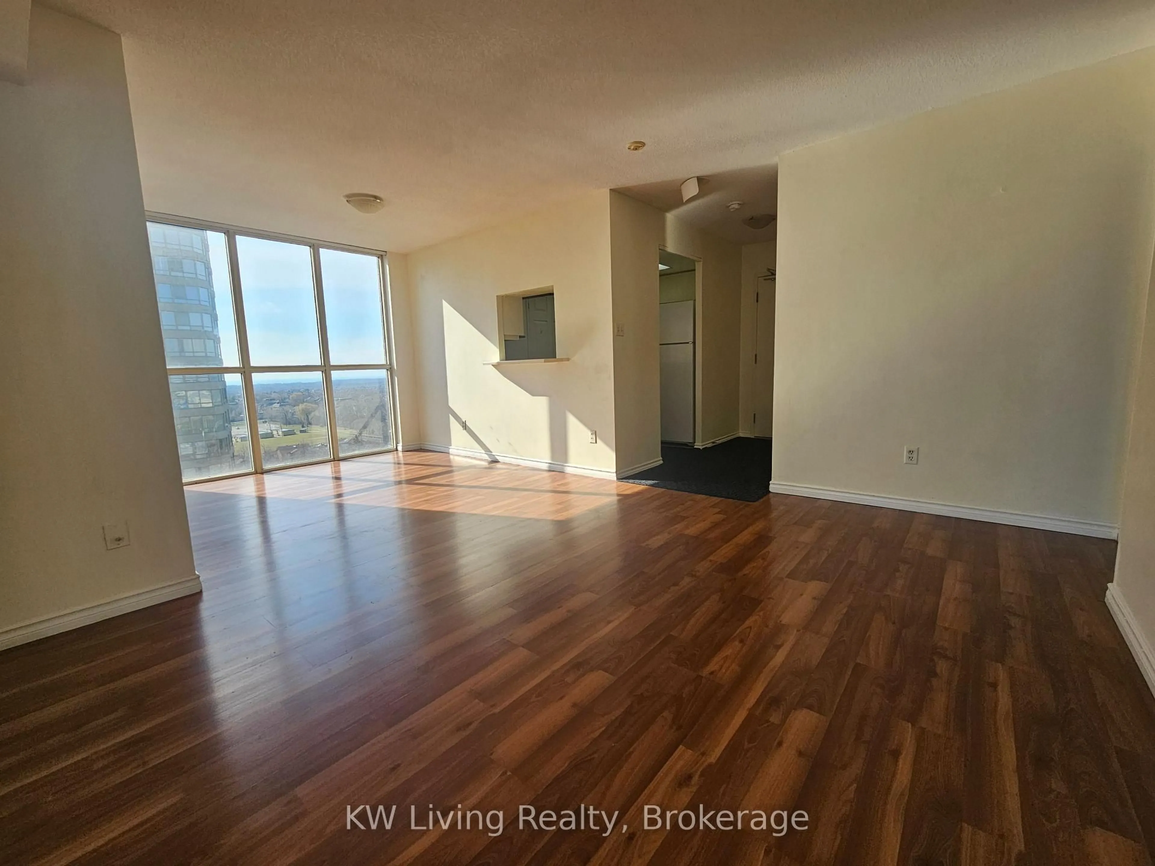 A pic of a room for 285 Enfield Pl #1503, Mississauga Ontario L5B 3Y6