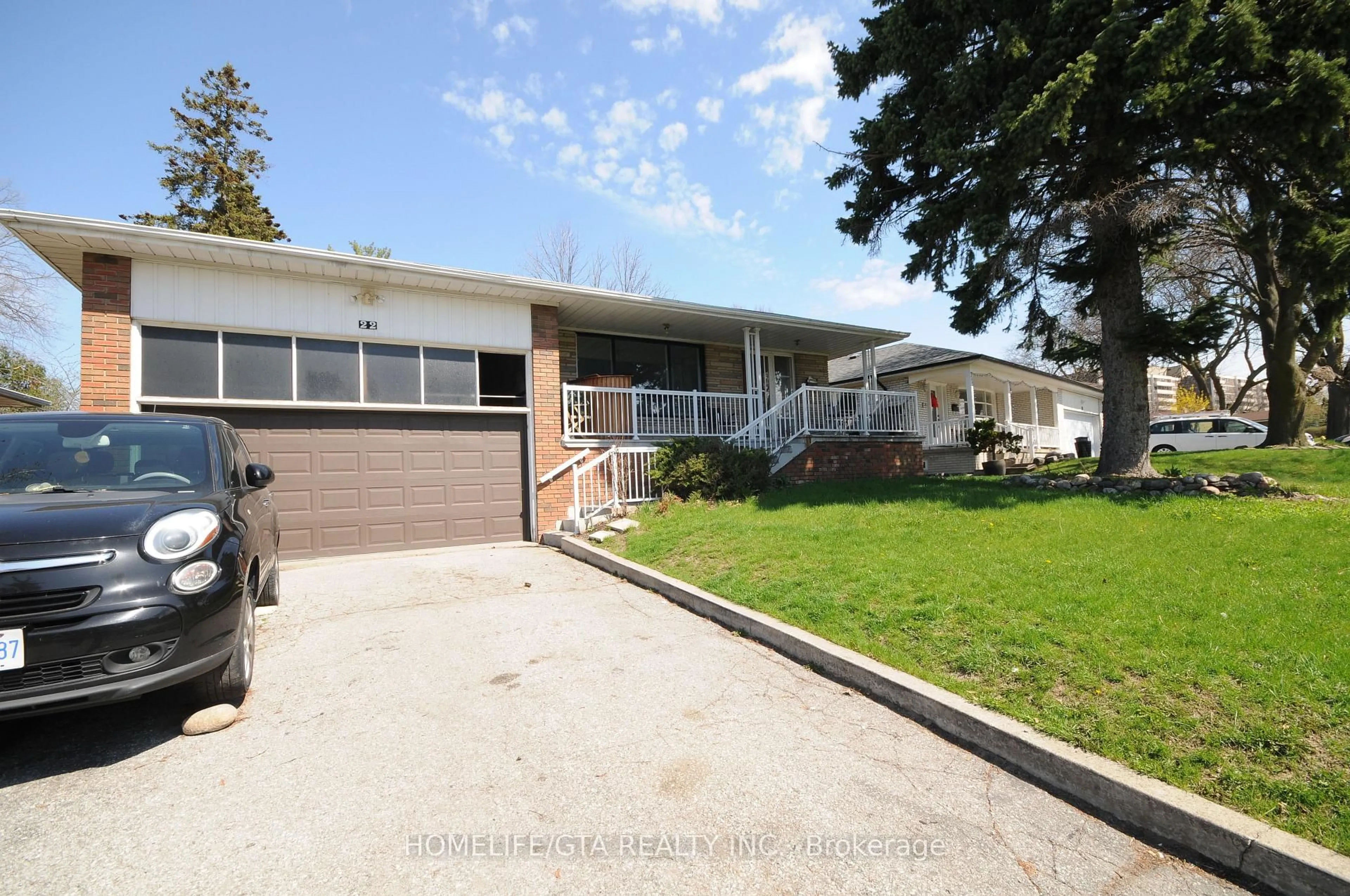 Home with vinyl exterior material, street for 22 Roskell Cres, Toronto Ontario M3J 1E1