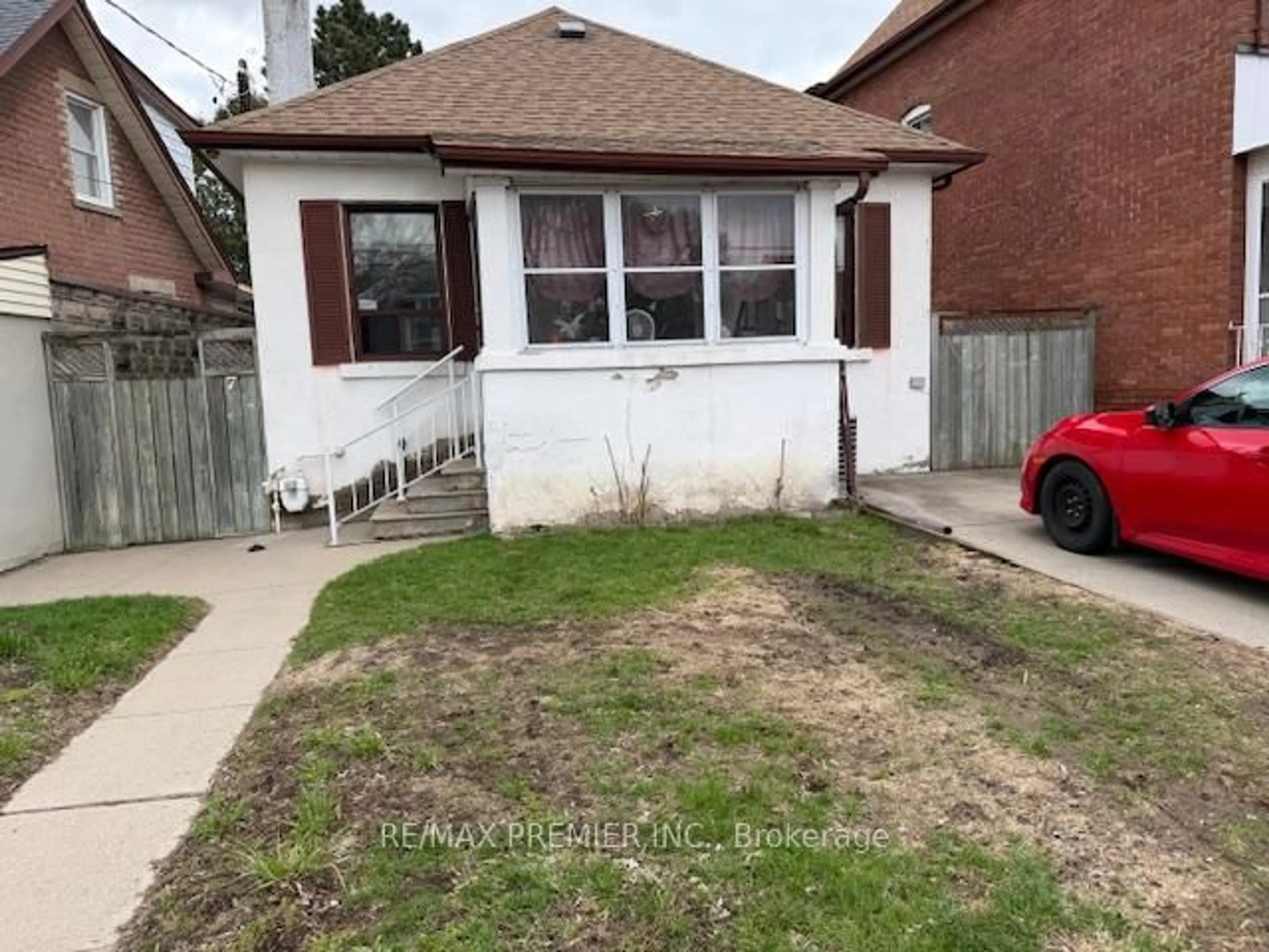 Unknown for 7 Florence Cres, Toronto Ontario N6N 4E3