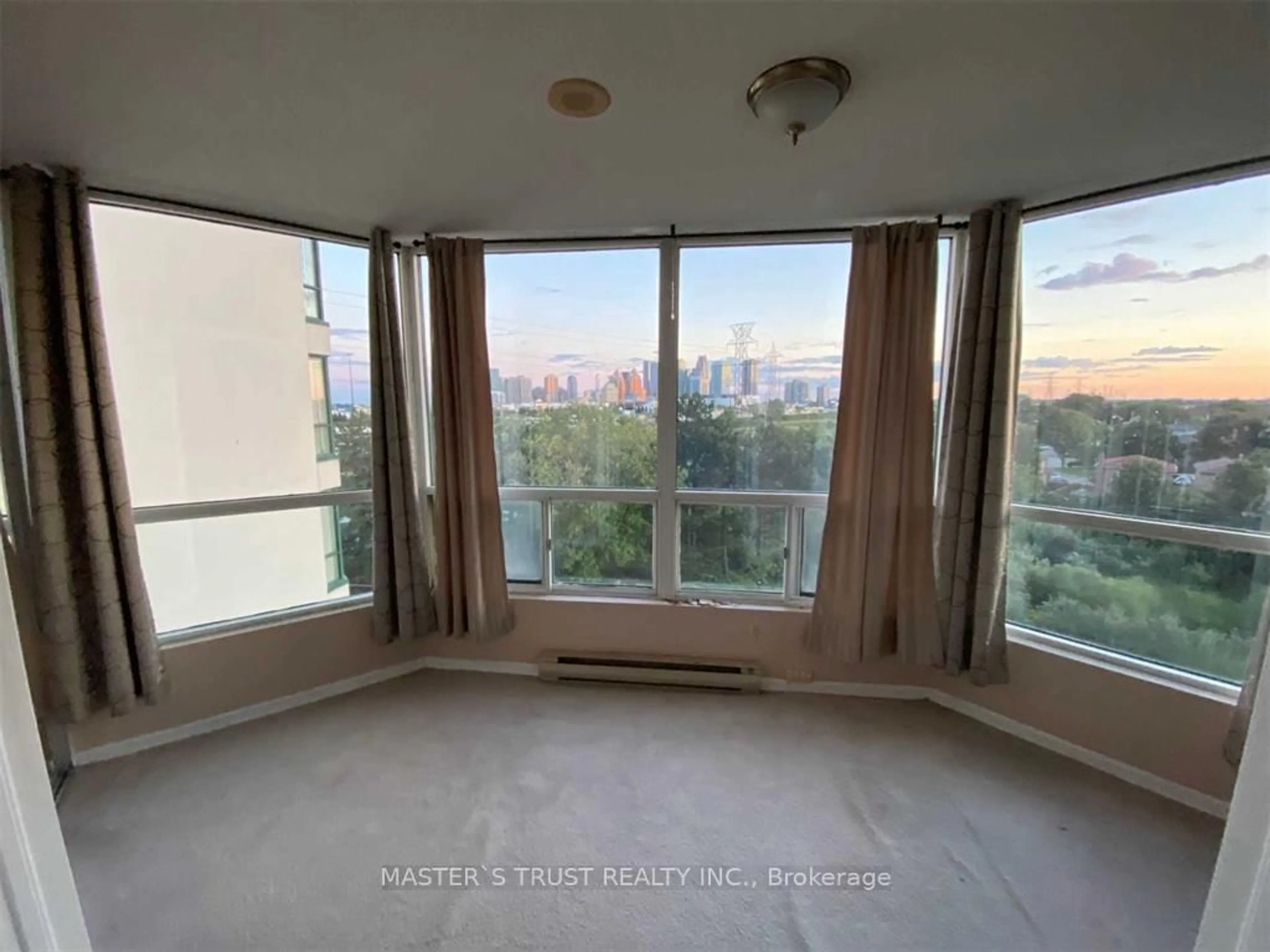 A pic of a room for 4460 Tucana Crt #507, Mississauga Ontario L5R 3K9