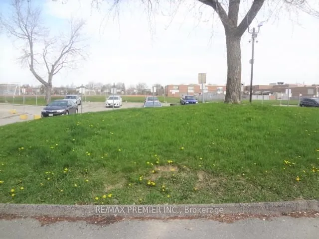 260 John Garland Blvd #231, Toronto 3