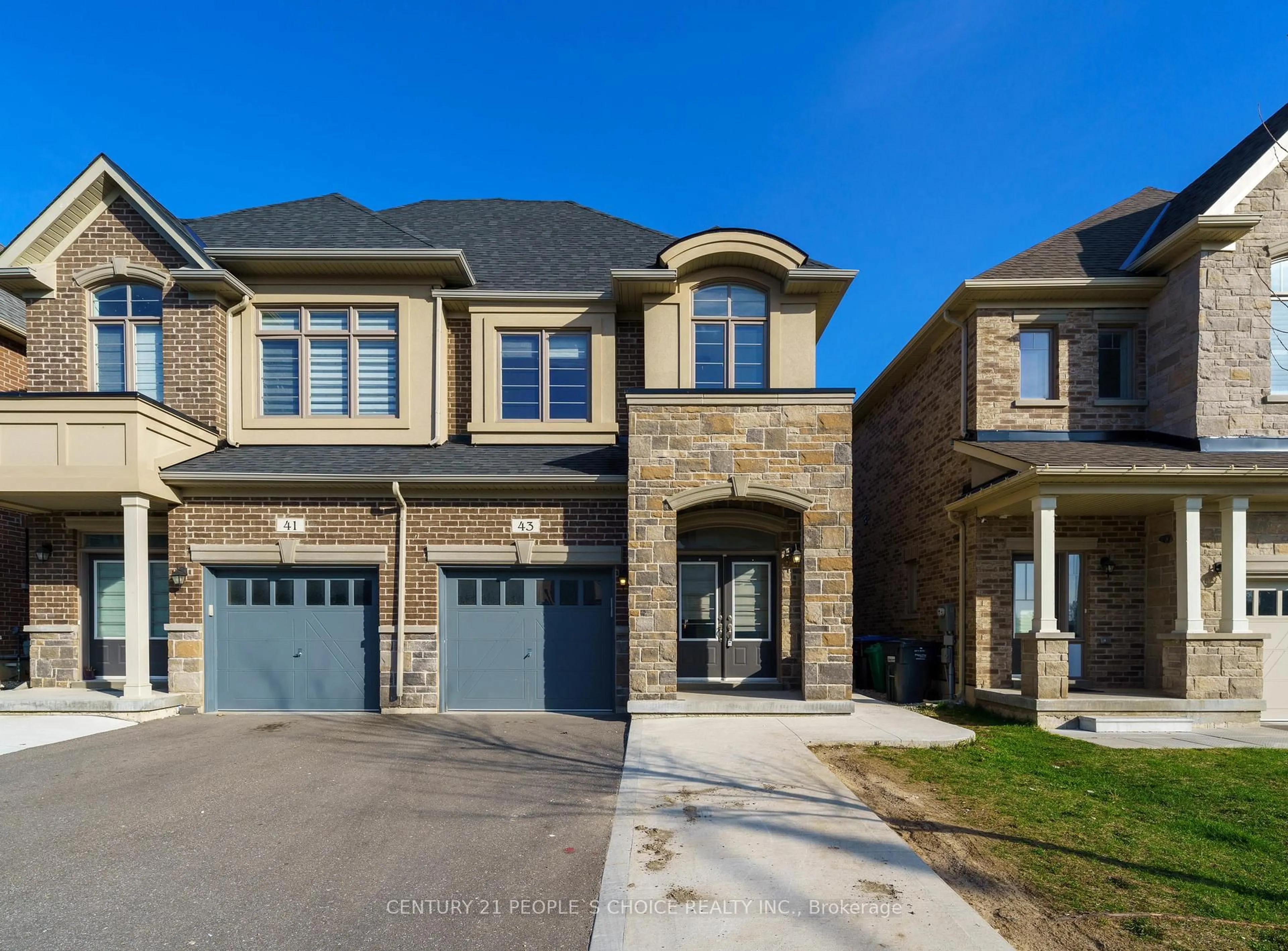 Home with brick exterior material, street for 43 Quinton Rdge, Brampton Ontario L6Y 0E3