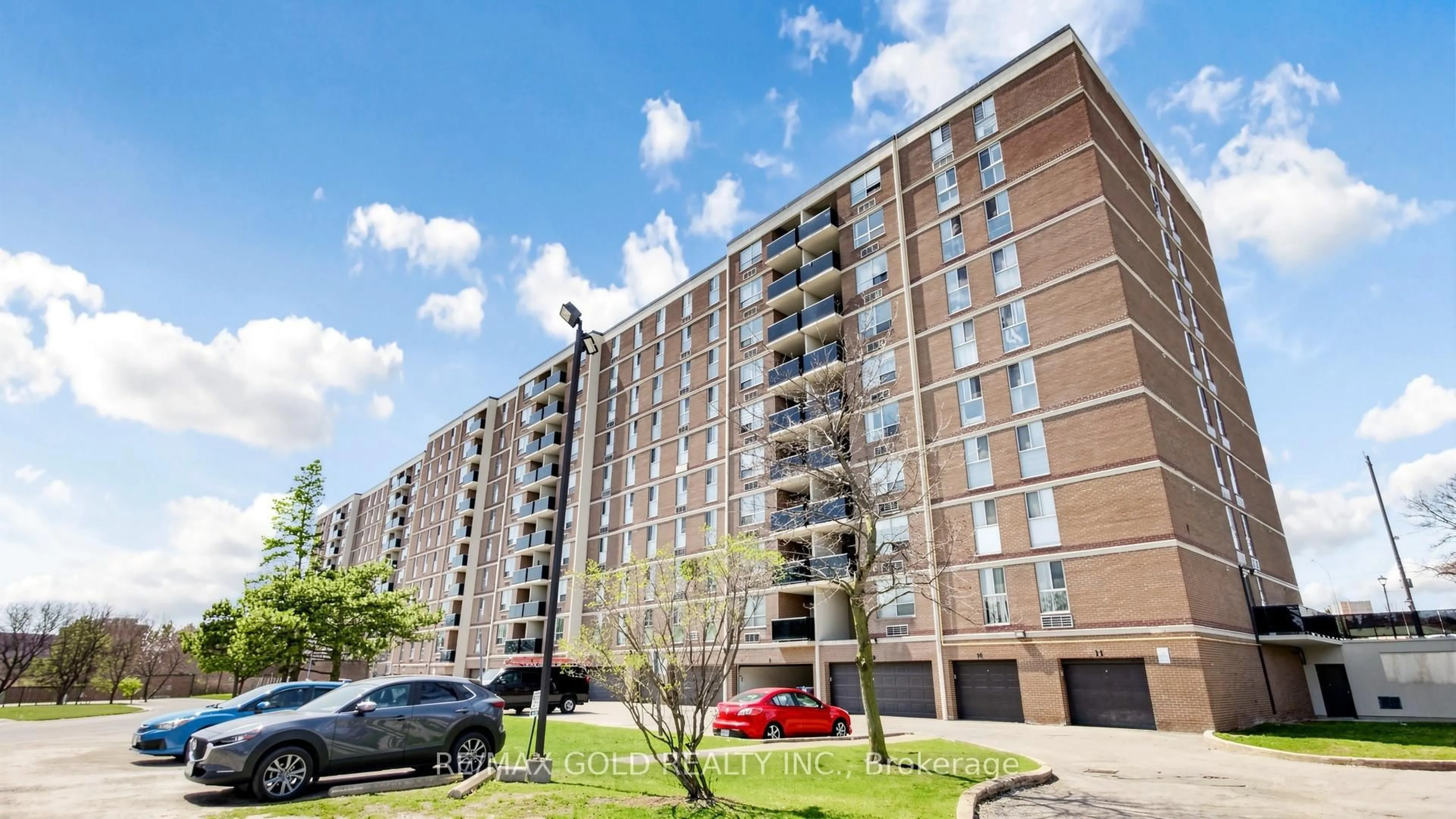 Unknown for 2825 Islington Ave #102, Toronto Ontario M9L 2K1