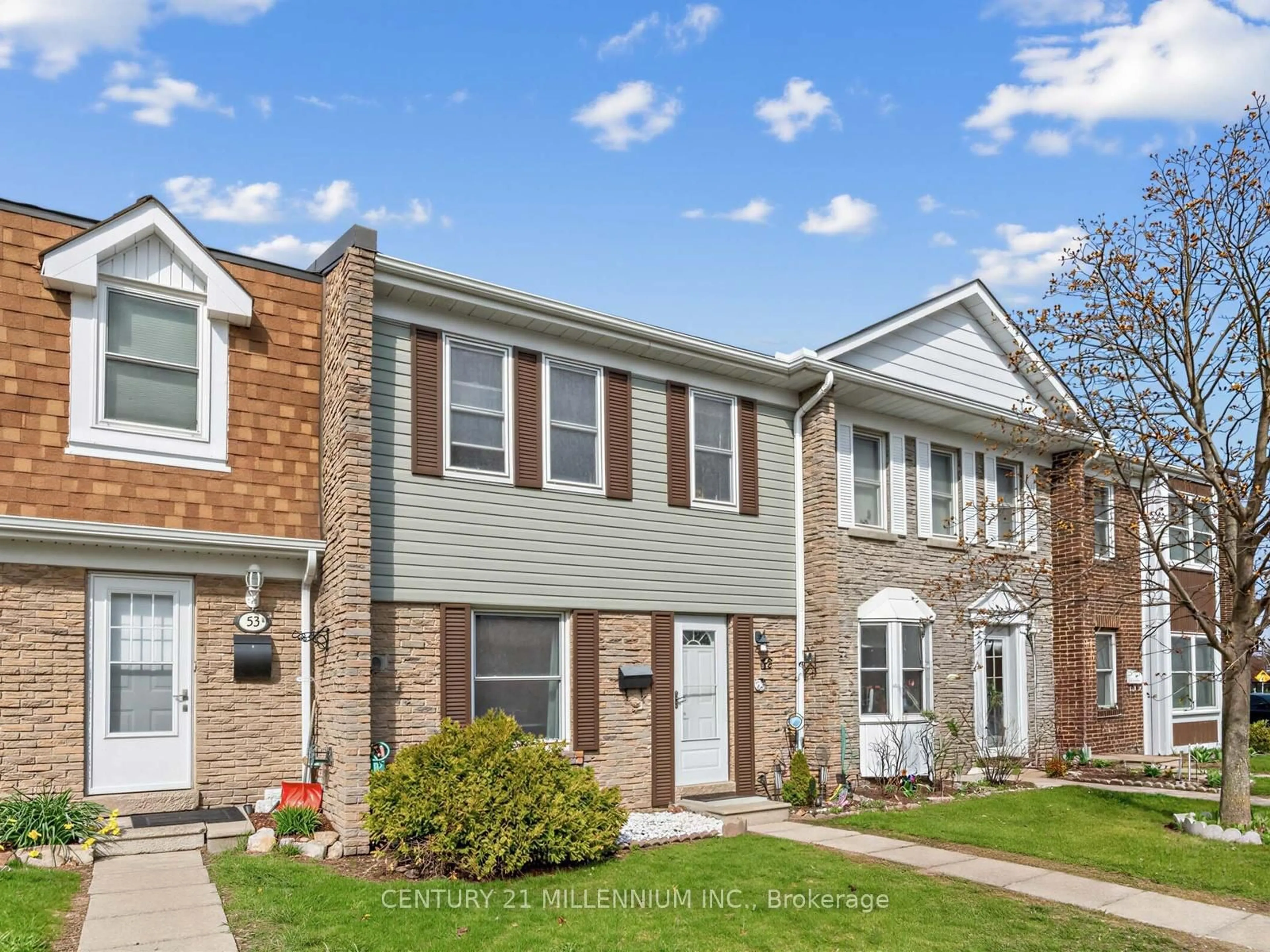 Home with brick exterior material, street for 1020 Central Park Dr #52, Brampton Ontario L6S 3L6