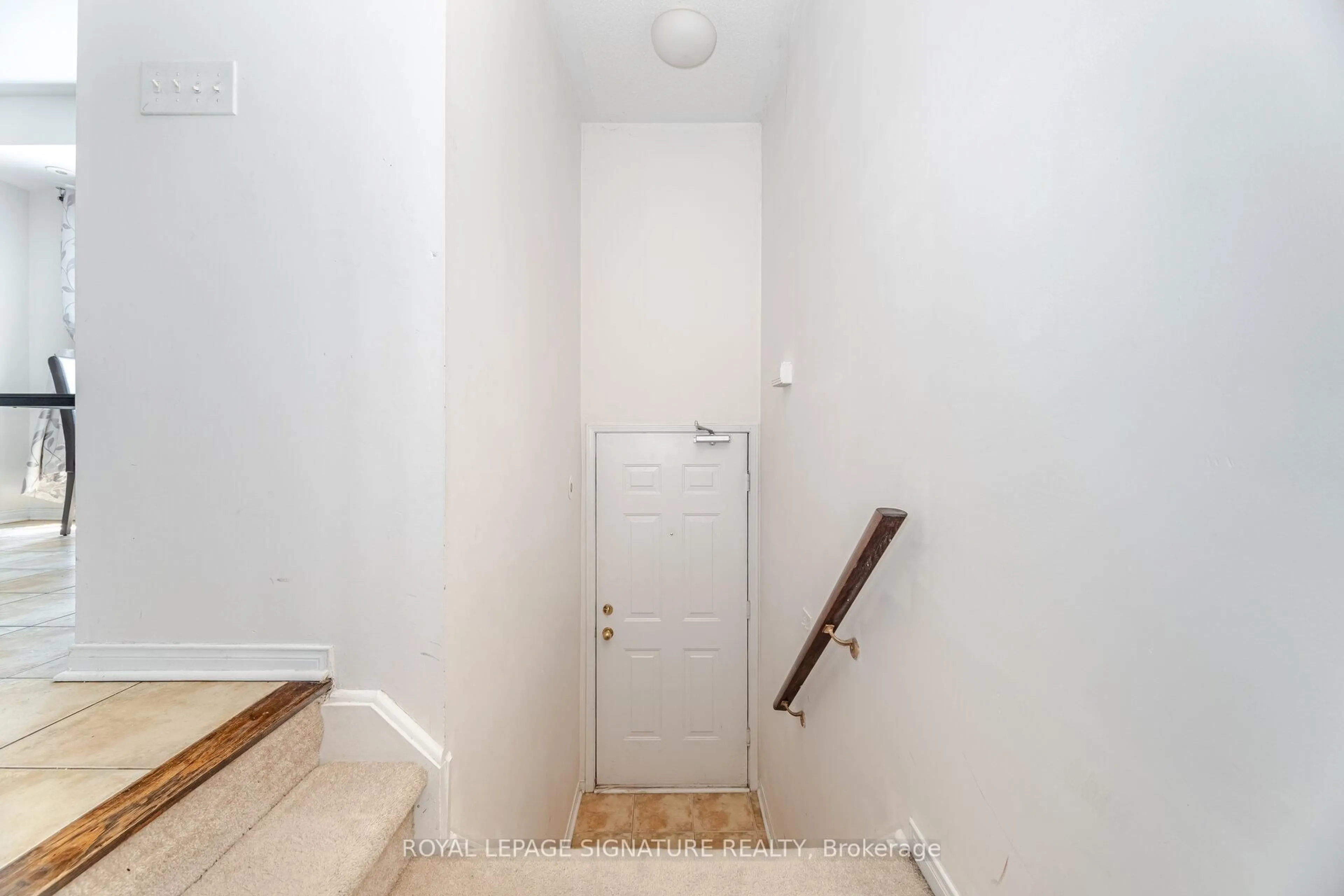 Unknown for 4855 Half Moon Grve #3, Mississauga Ontario L5M 8C7