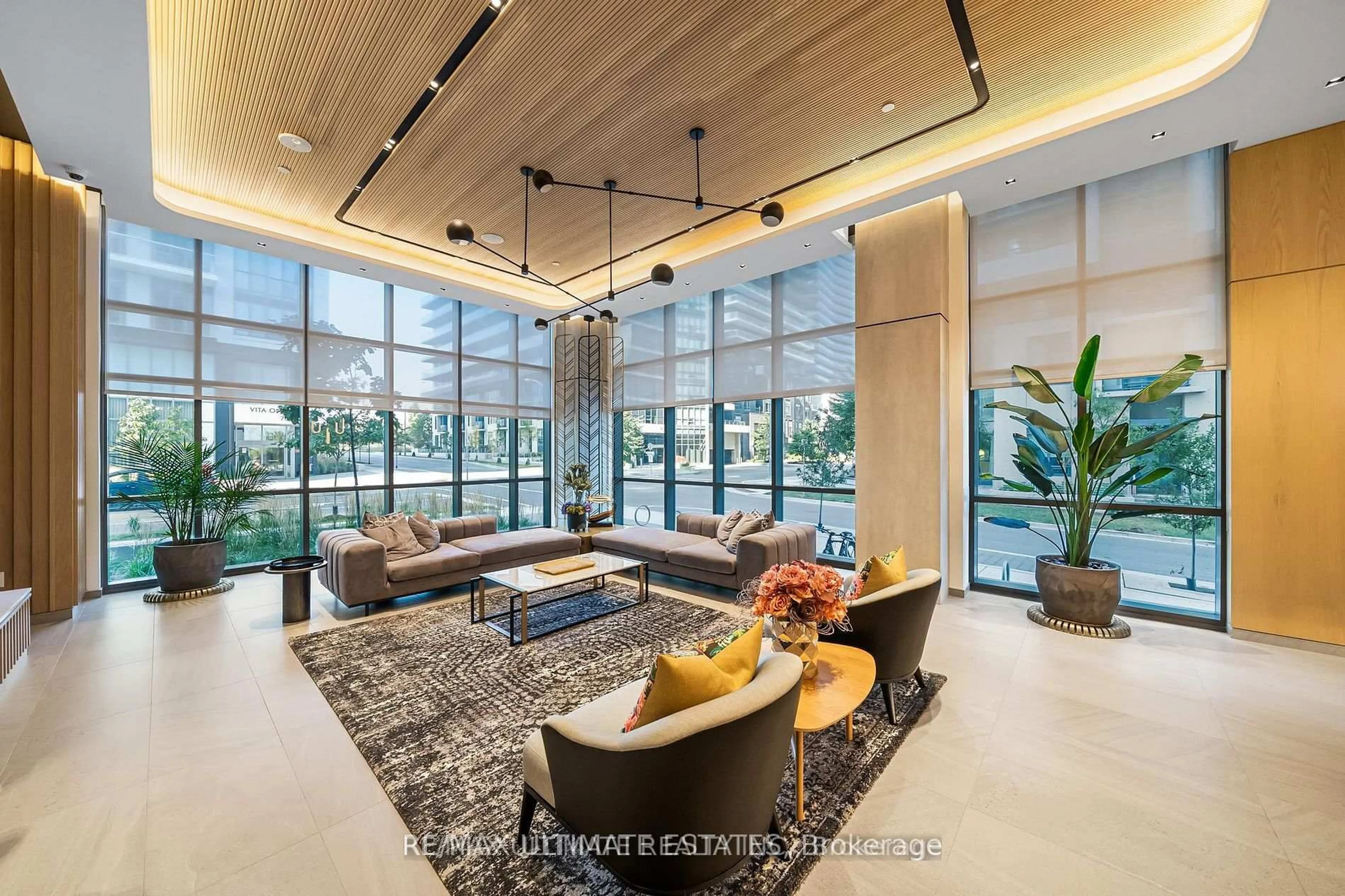 Indoor foyer for 65 Annie Craig Dr #906, Toronto Ontario M8V 0C4