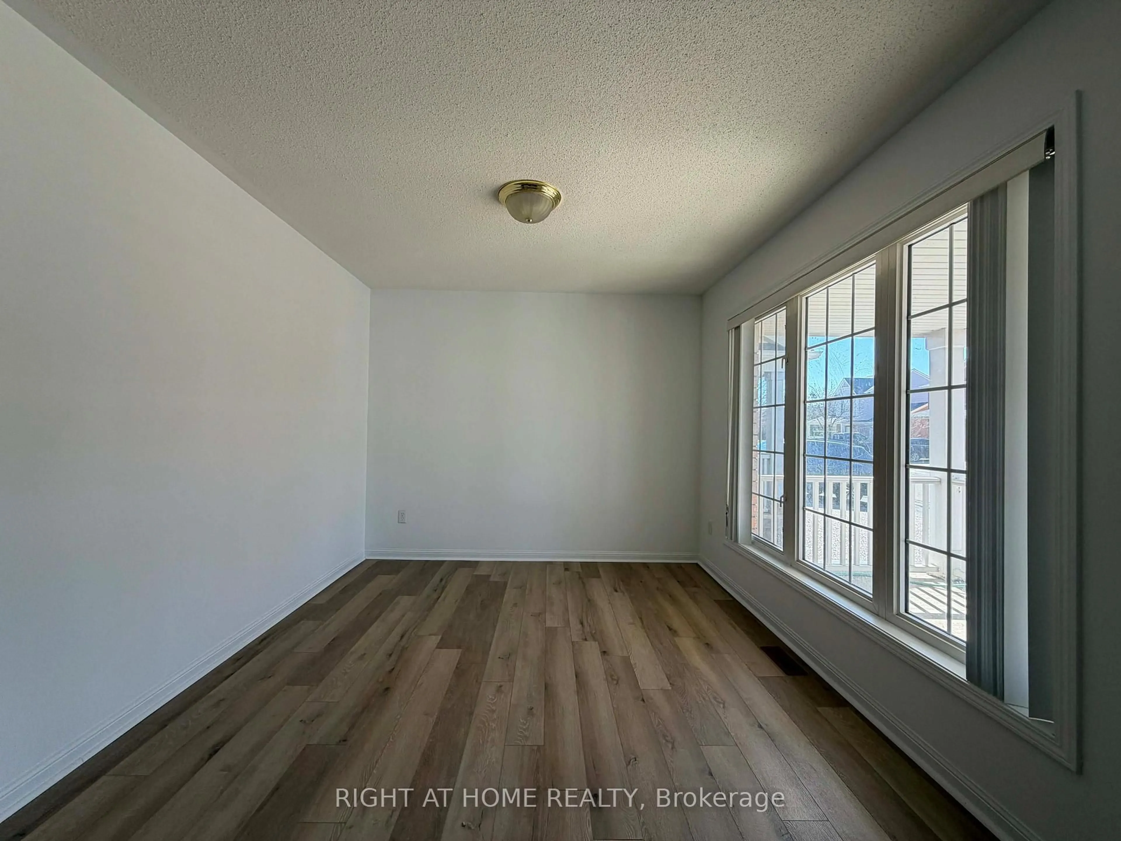 A pic of a room for 677 Irving Terr, Milton Ontario L9T 6H6