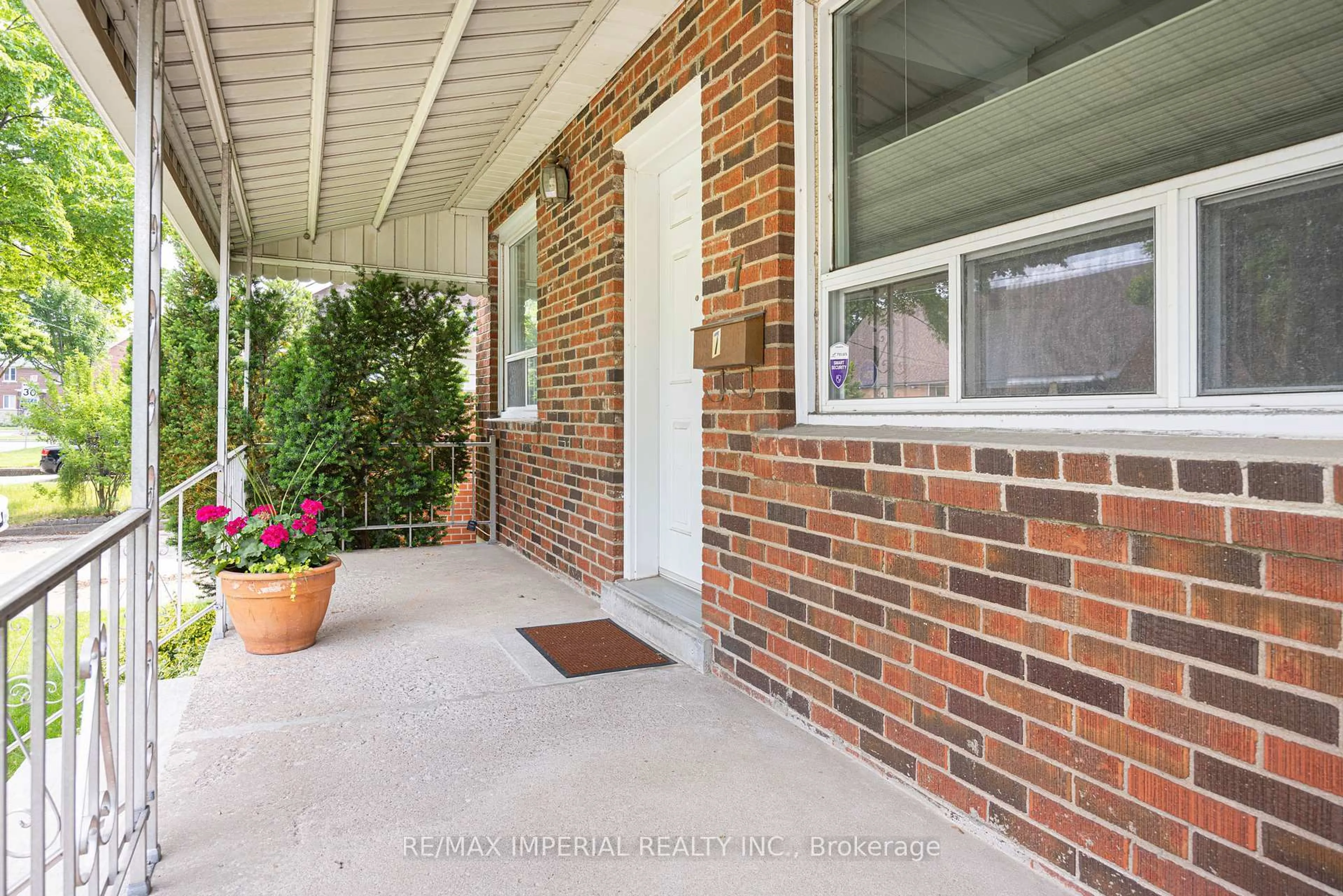 Unknown for 7 Doddington Dr, Toronto Ontario M8Y 1S3