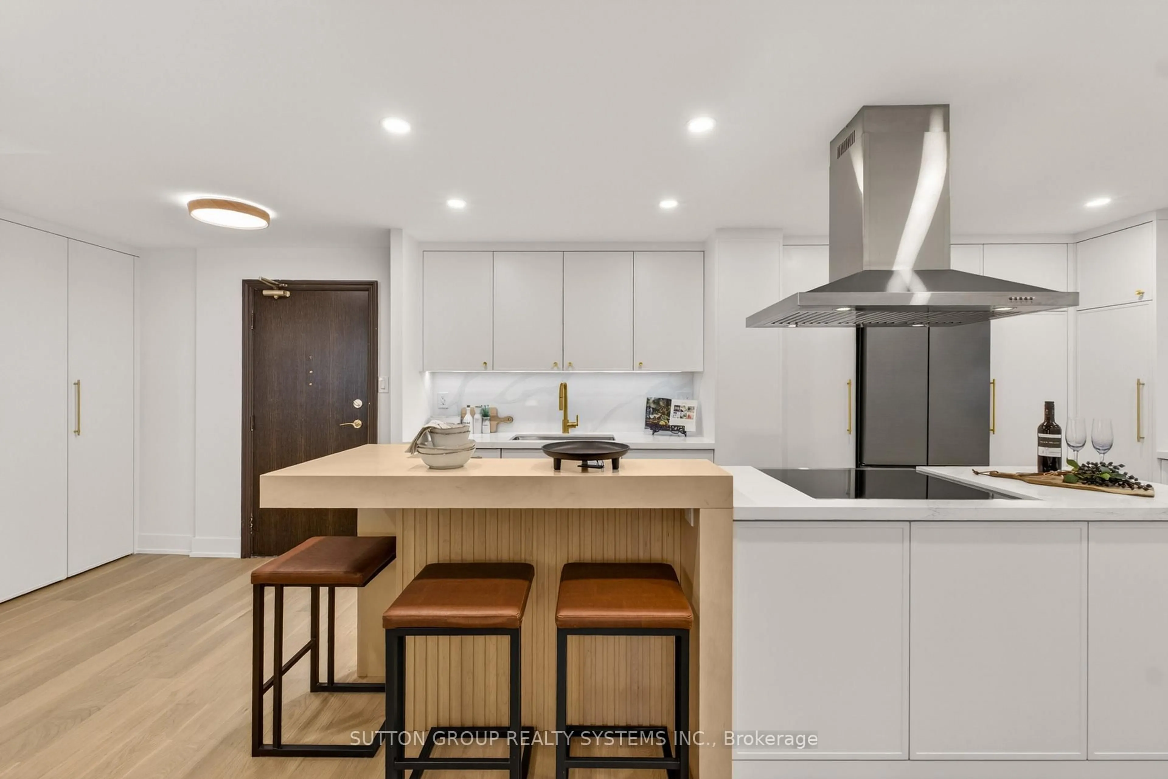 Contemporary kitchen, unknown for 820 Burnhamthorpe Rd #1409, Toronto Ontario M9C 4W2