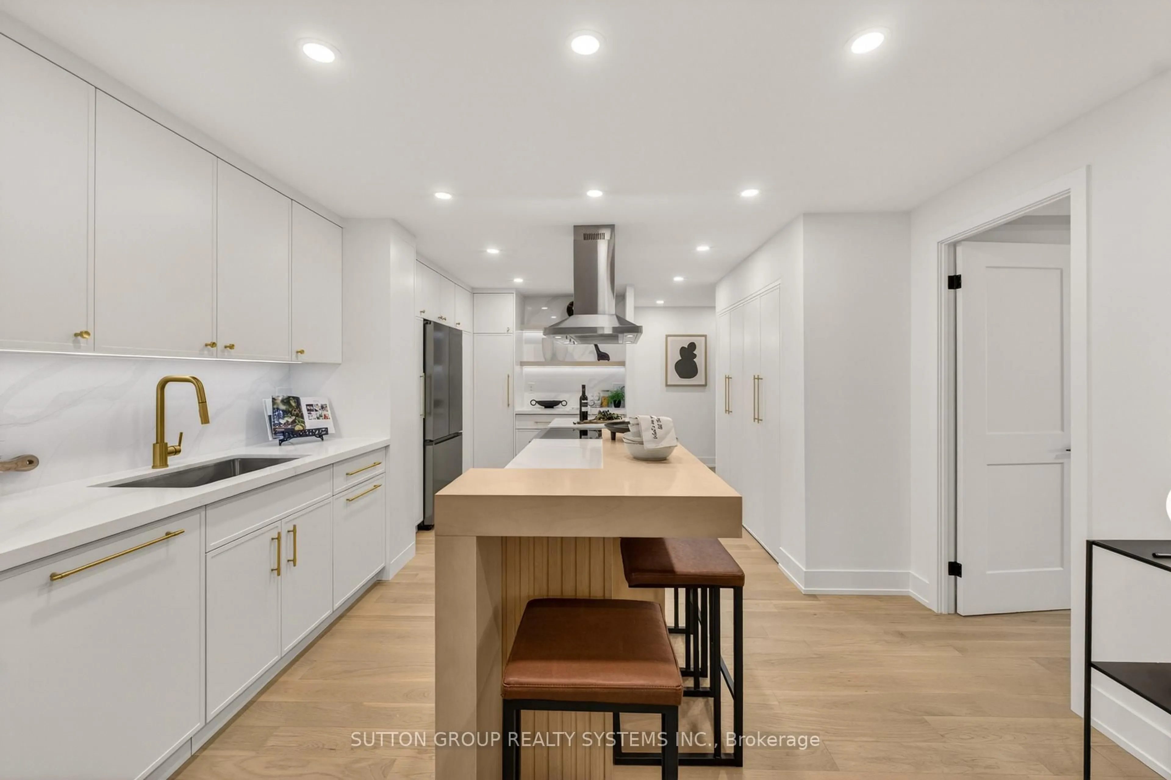 Open concept kitchen, unknown for 820 Burnhamthorpe Rd #1409, Toronto Ontario M9C 4W2