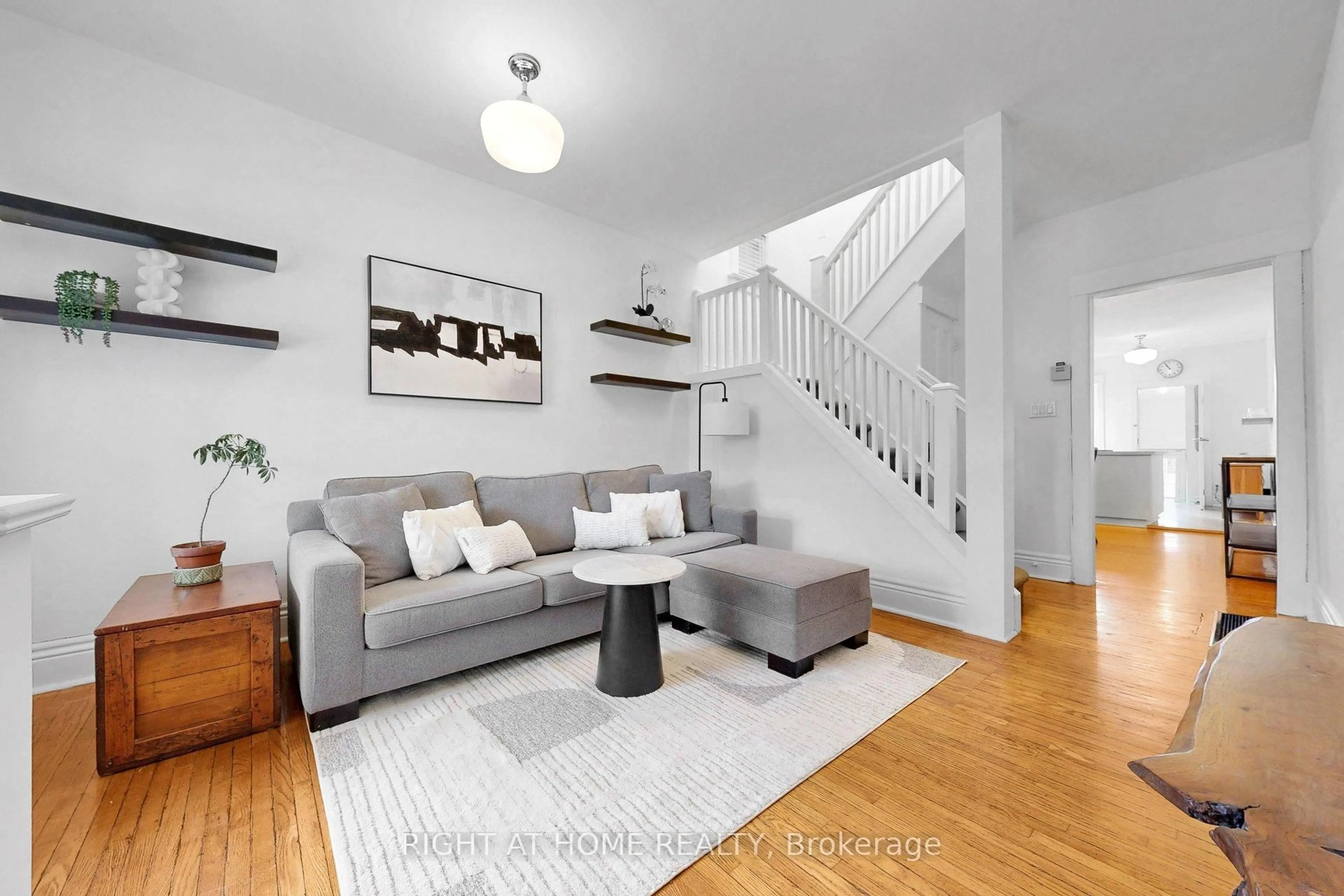 Living room with furniture, unknown for 392 Westmoreland Ave, Toronto Ontario M6H 3A7
