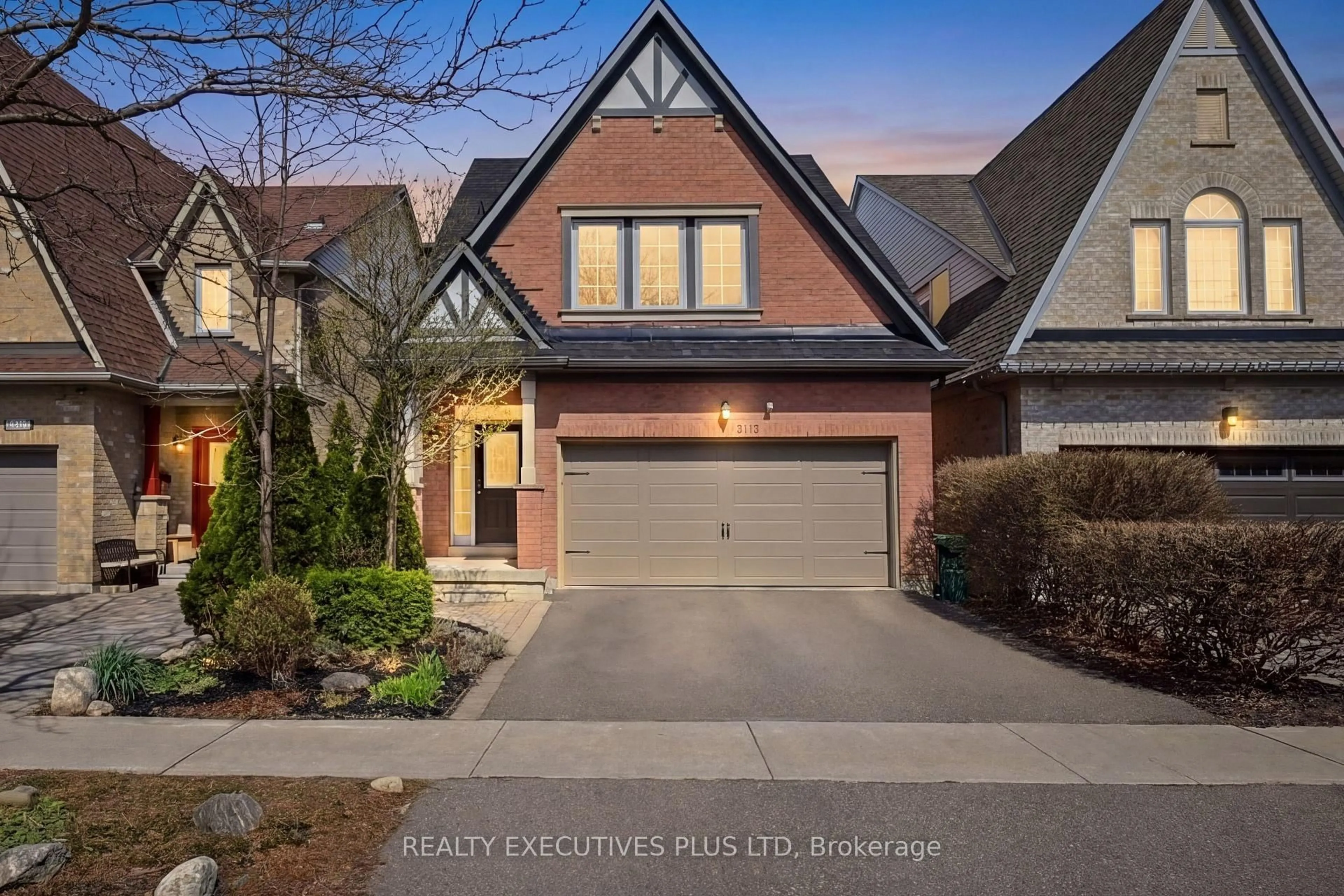 Home with brick exterior material, street for 3113 Owls Foot Dr, Mississauga Ontario L5M 6T8