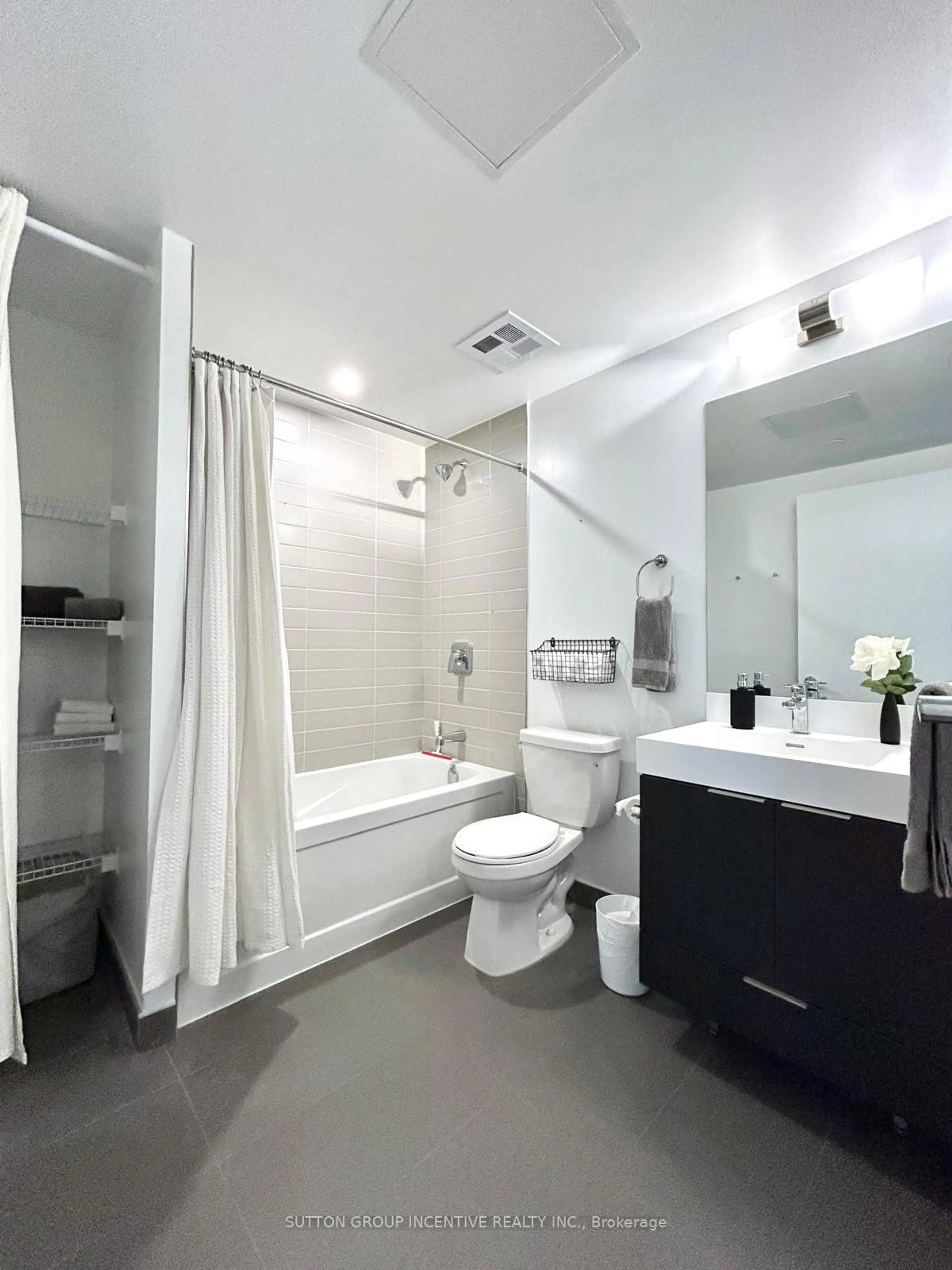 Contemporary bathroom, ceramic/tile floor for 11 Maryport Ave #126, Toronto Ontario M3M 0E2