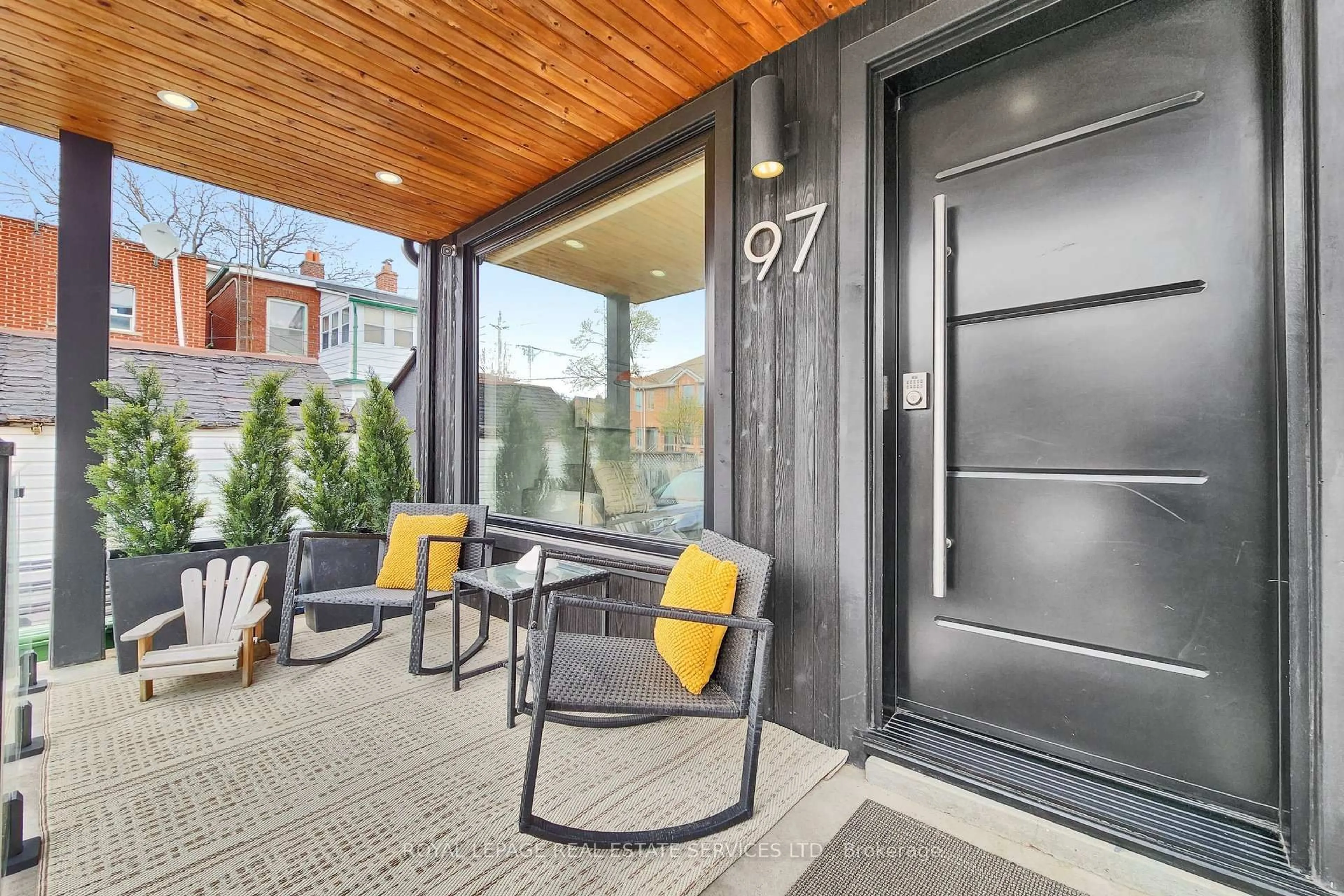 Indoor entryway for 97 Ascot Ave, Toronto Ontario M6E 1G1