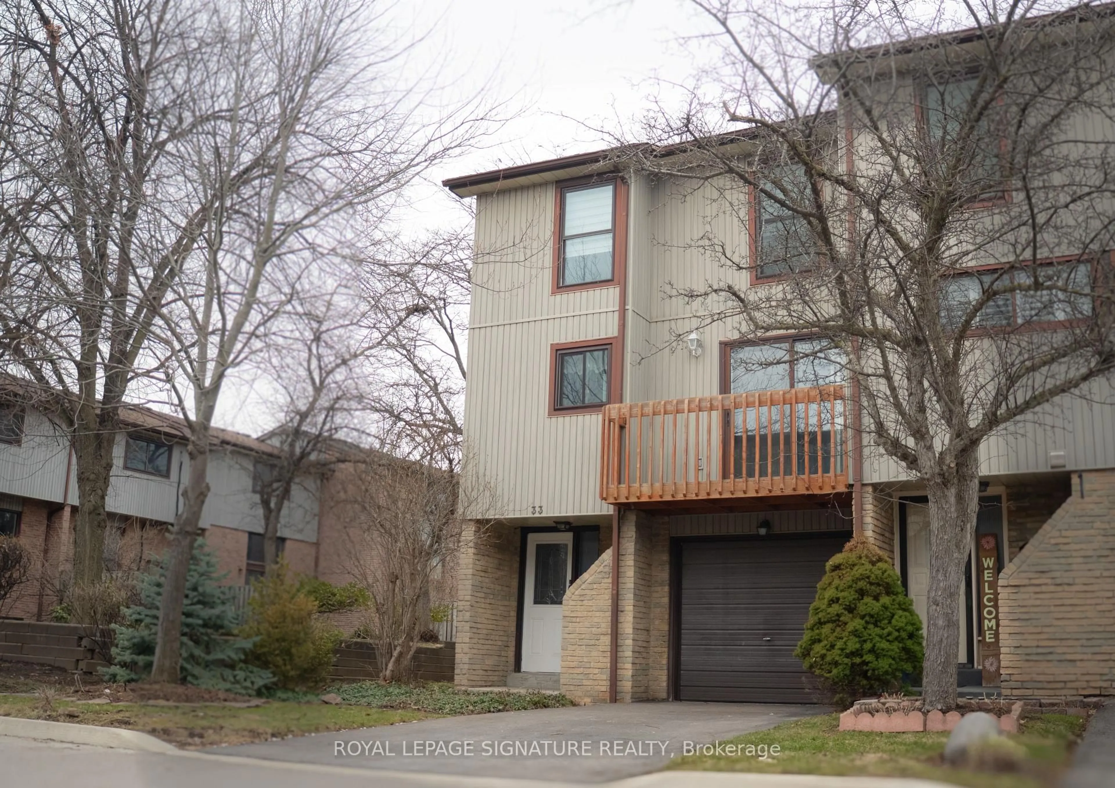 Unknown for 6860 Glen Erin Dr #33, Mississauga Ontario L5N 2E1