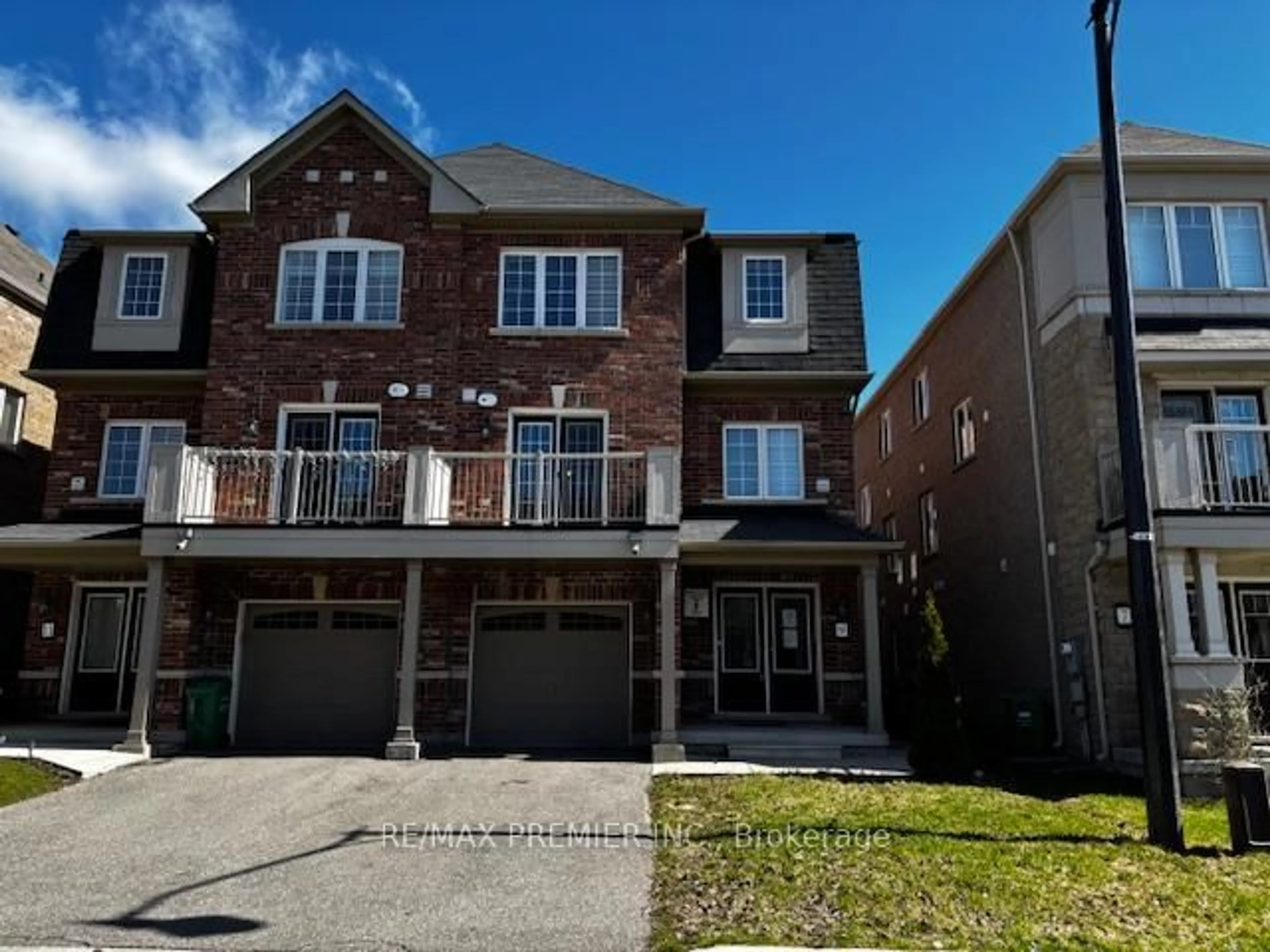 Home with brick exterior material, street for 9 Daylight St, Brampton Ontario L7A 4N5