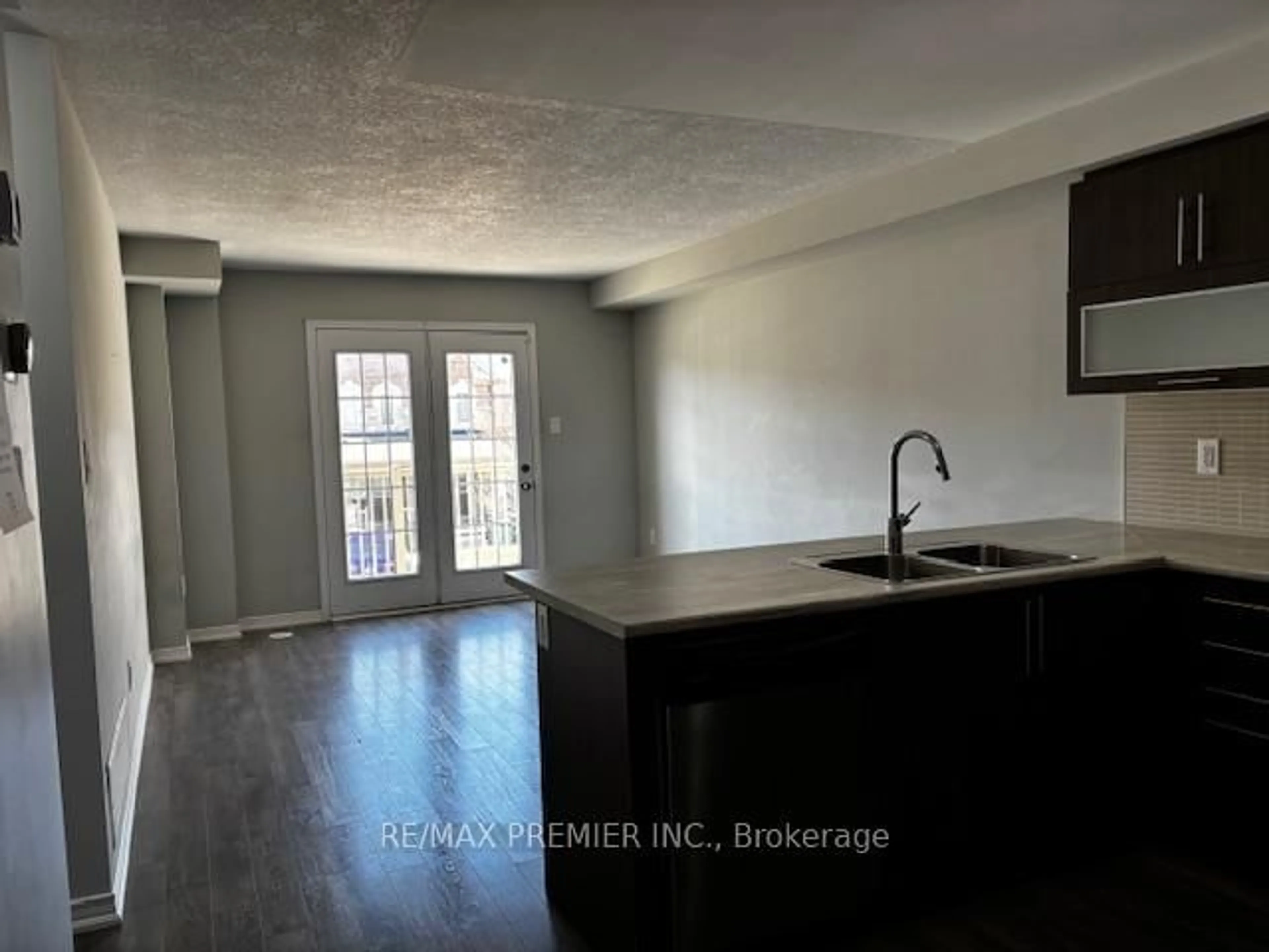 Unknown for 9 Daylight St, Brampton Ontario L7A 4N5