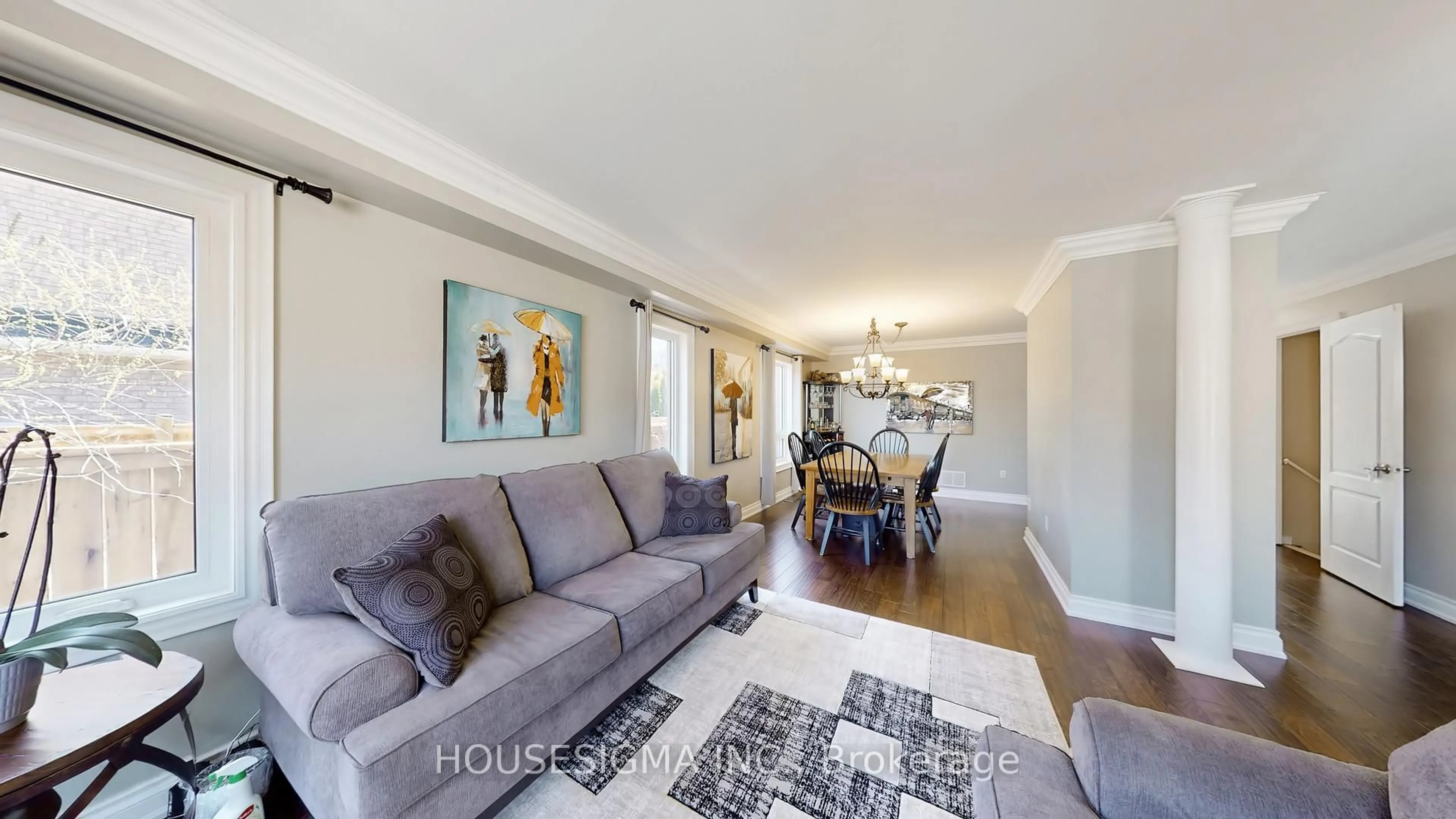 Living room with furniture, wood/laminate floor for 32 Willoughby Way, Halton Hills Ontario L7G 6C4