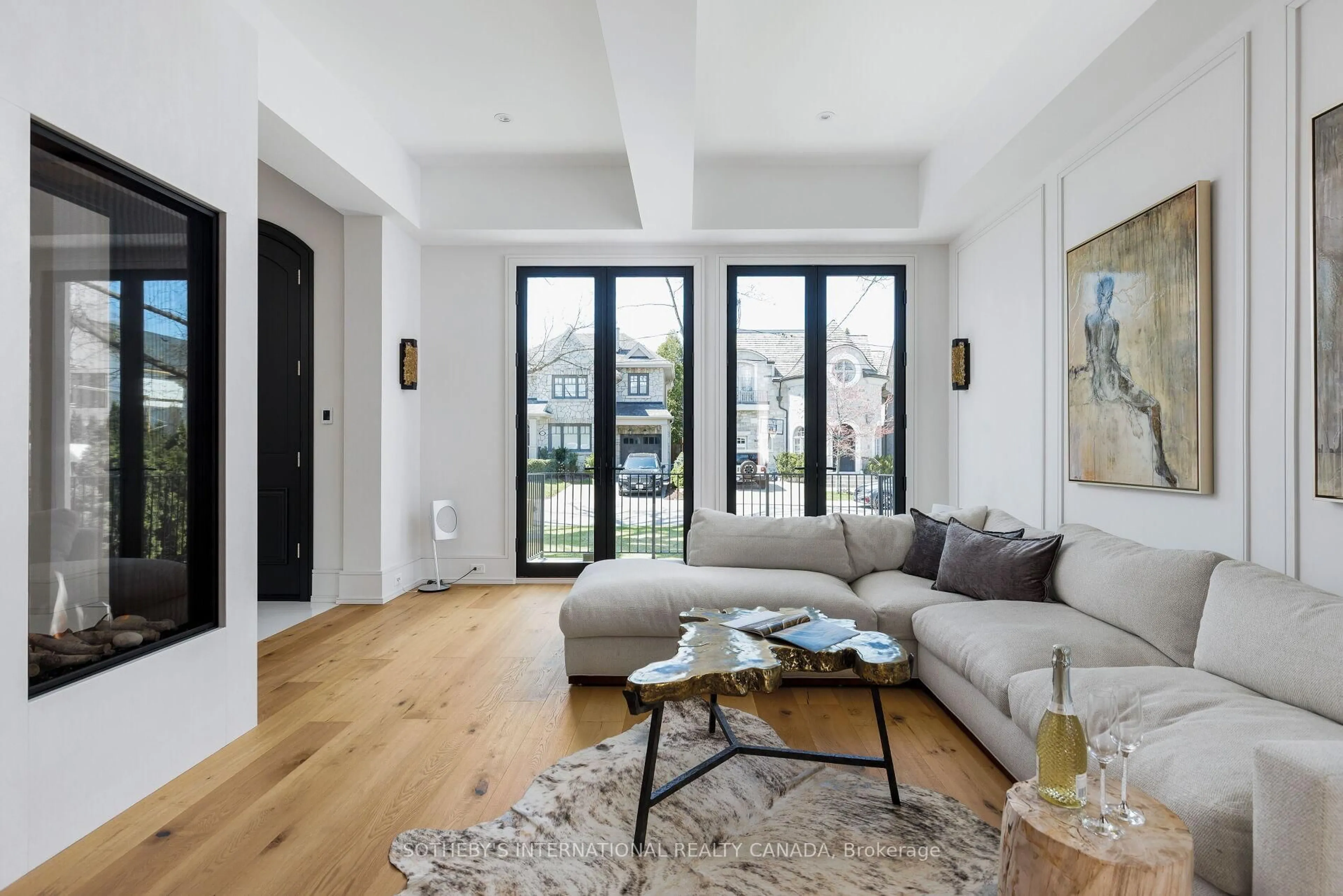 Living room with furniture, unknown for 85 Kingsway Cres, Toronto Ontario M8X 2R8