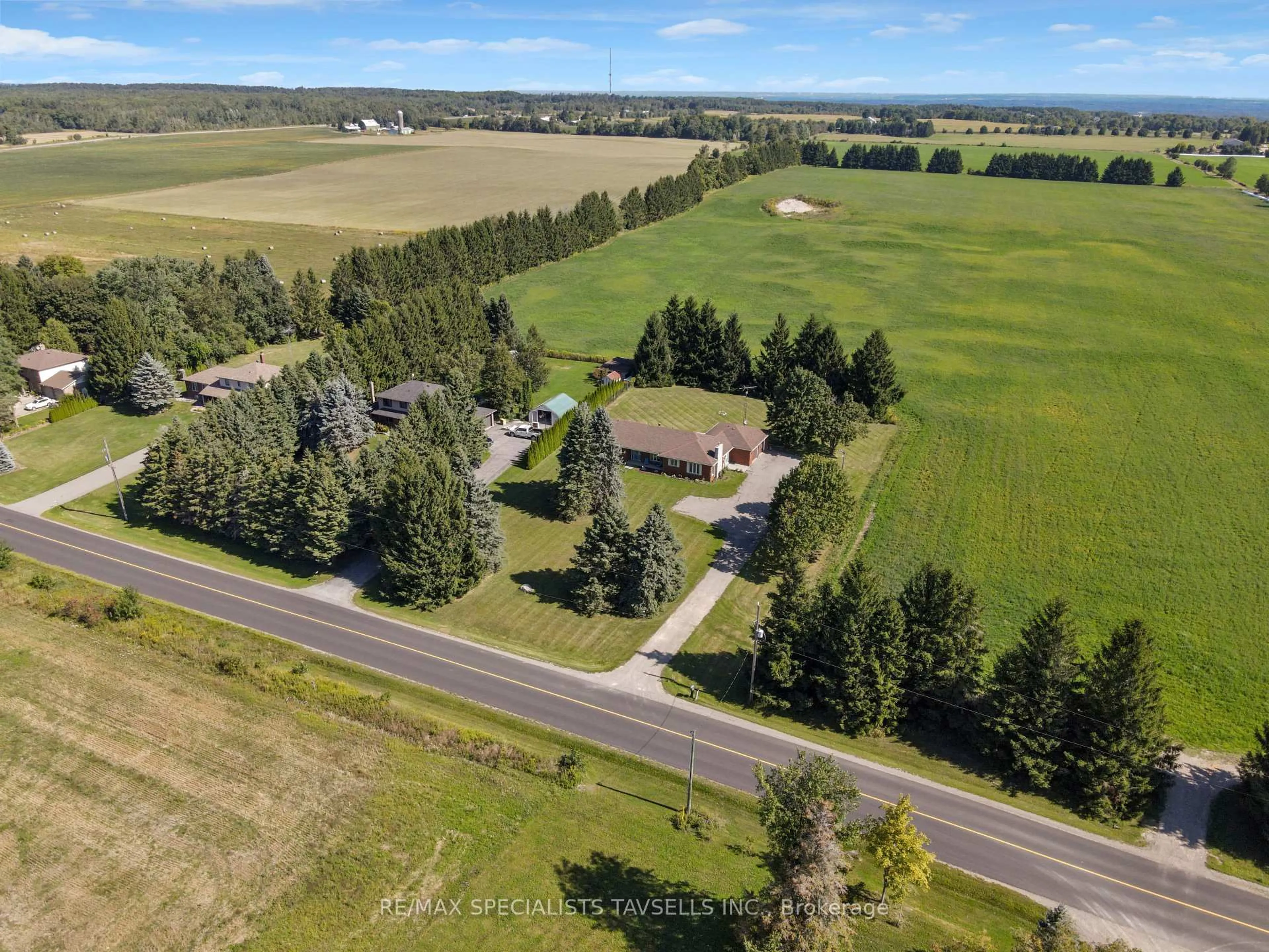 A pic from outside/outdoor area/front of a property/back of a property/a pic from drone, unknown for 18161 St Andrews Rd, Caledon Ontario L7K 2C5
