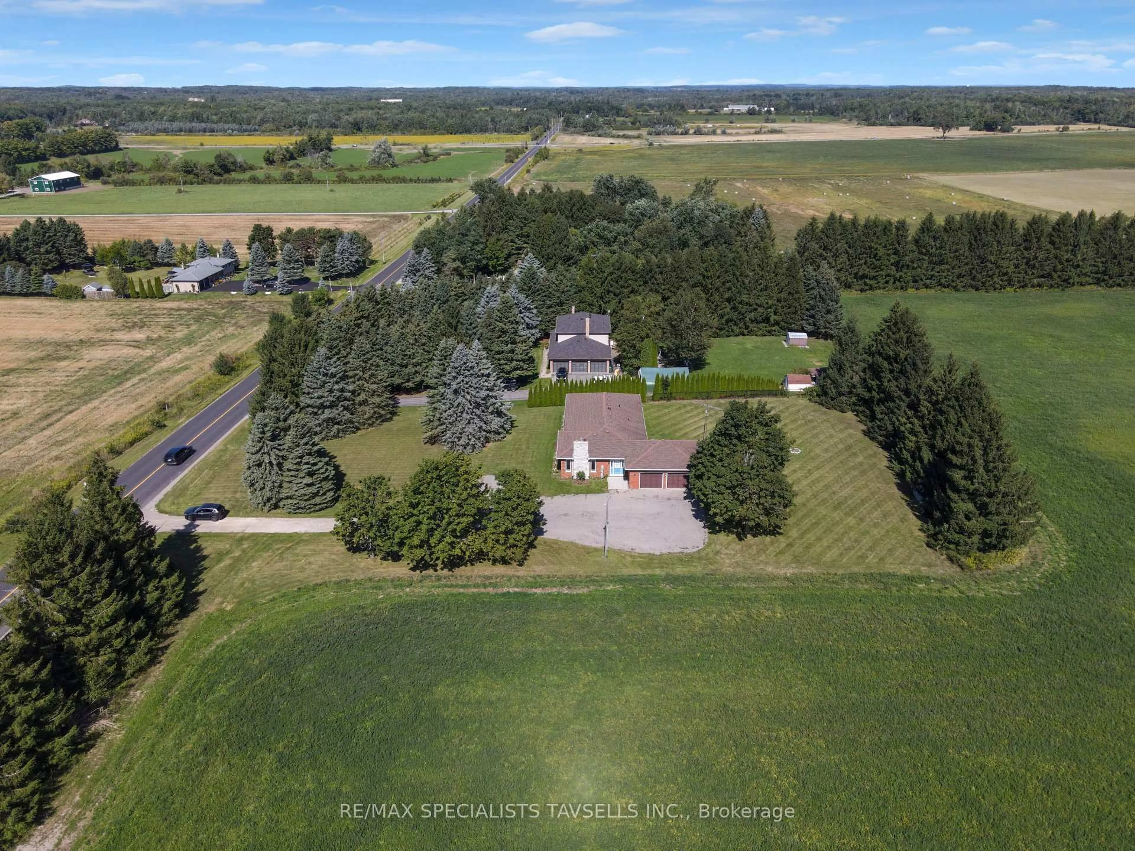 A pic from outside/outdoor area/front of a property/back of a property/a pic from drone, unknown for 18161 St Andrews Rd, Caledon Ontario L7K 2C5