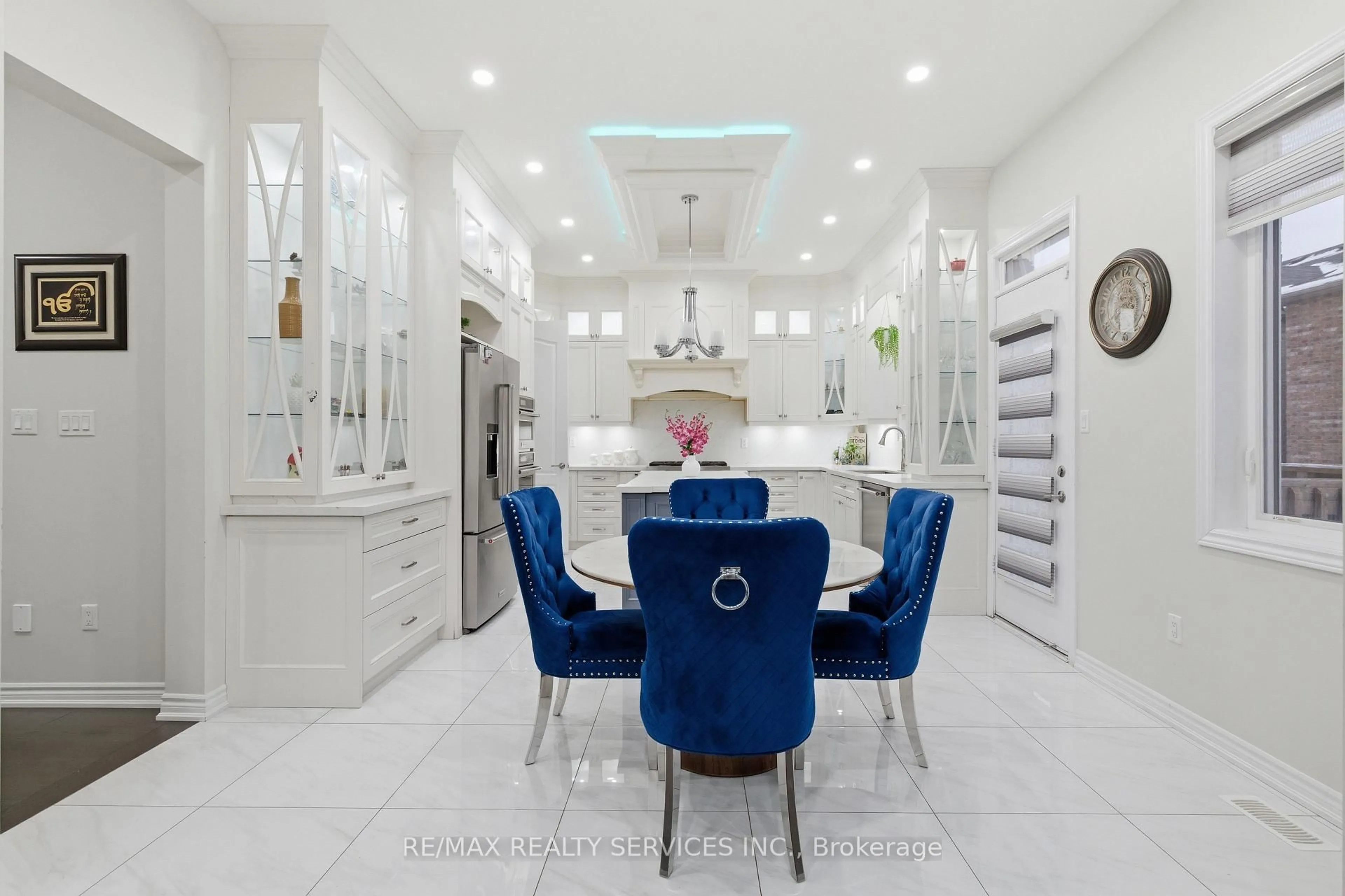 Dining room, ceramic/tile floor for 7 Caboose St, Brampton Ontario L7A 5A9