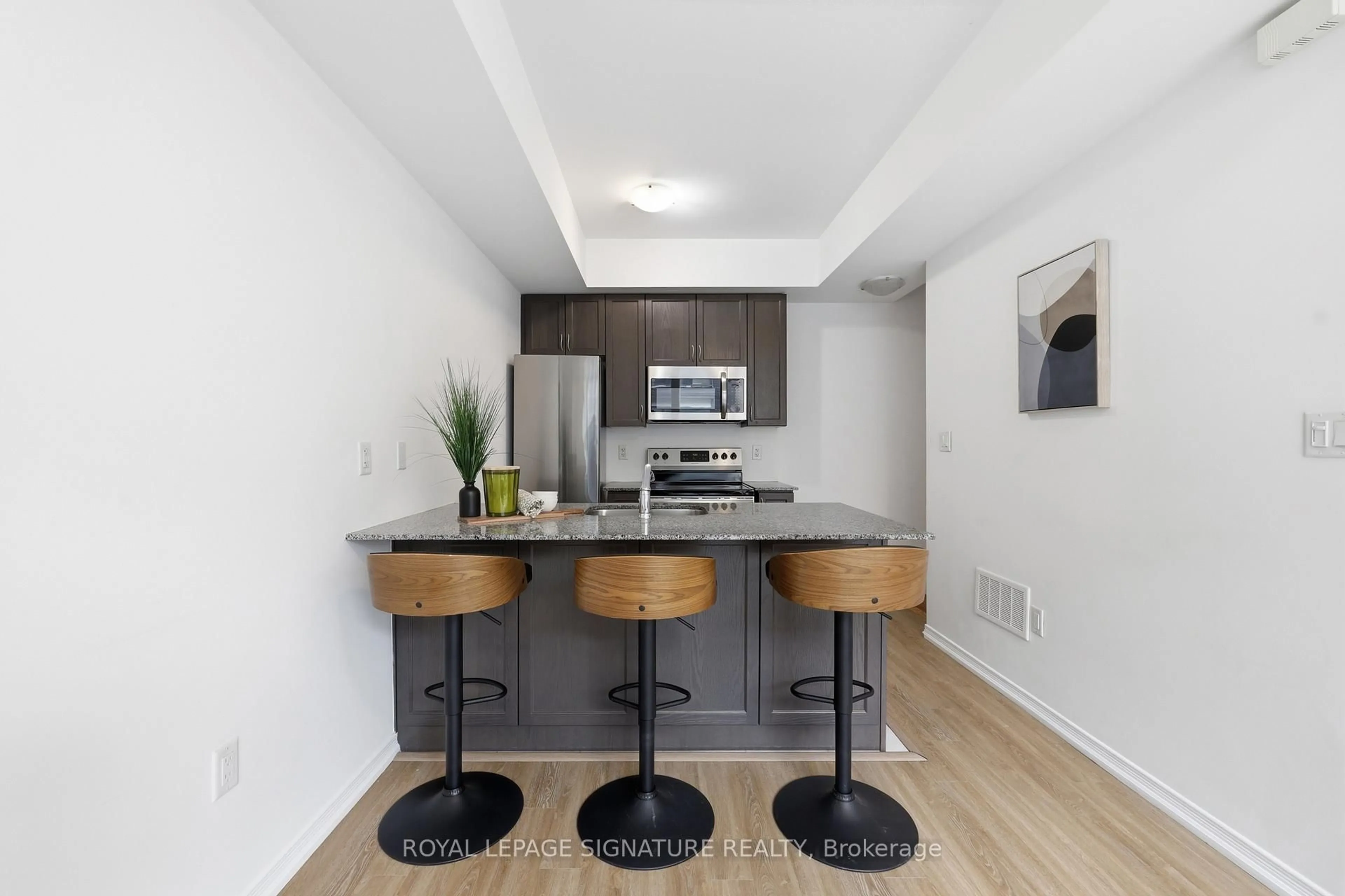 Unknown for 28 Fieldway Rd #55, Toronto Ontario M8Z 0E3