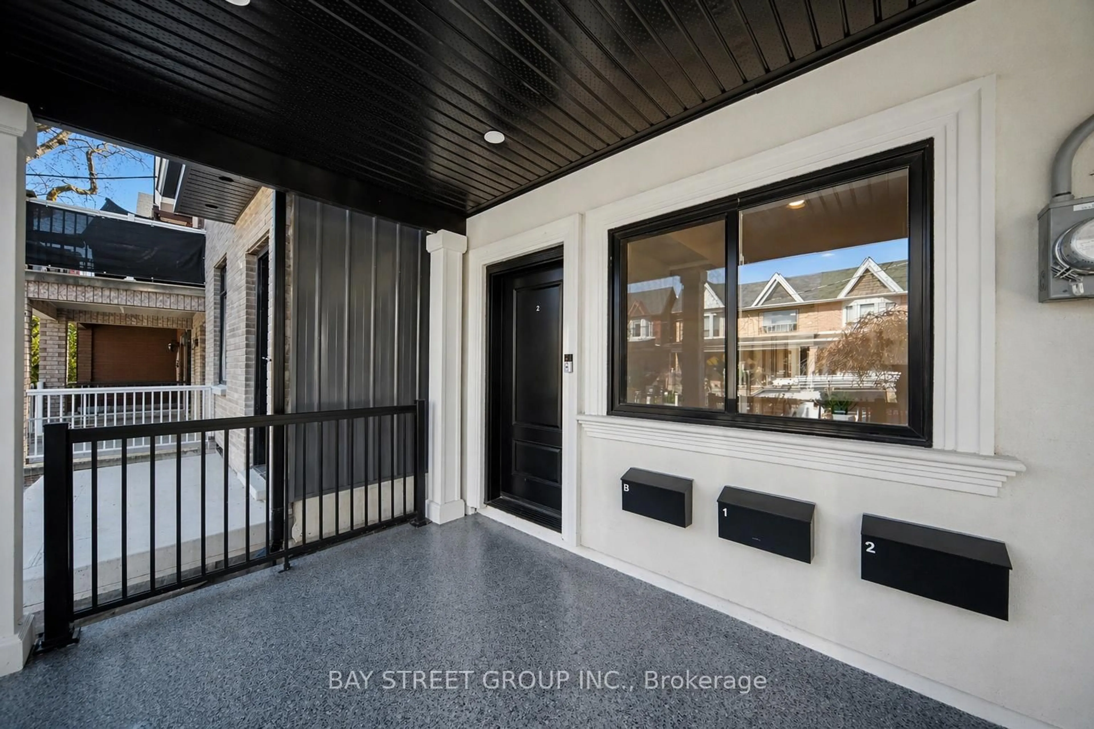 Indoor entryway for 230 Emerson Ave, Toronto Ontario M6H 3T6