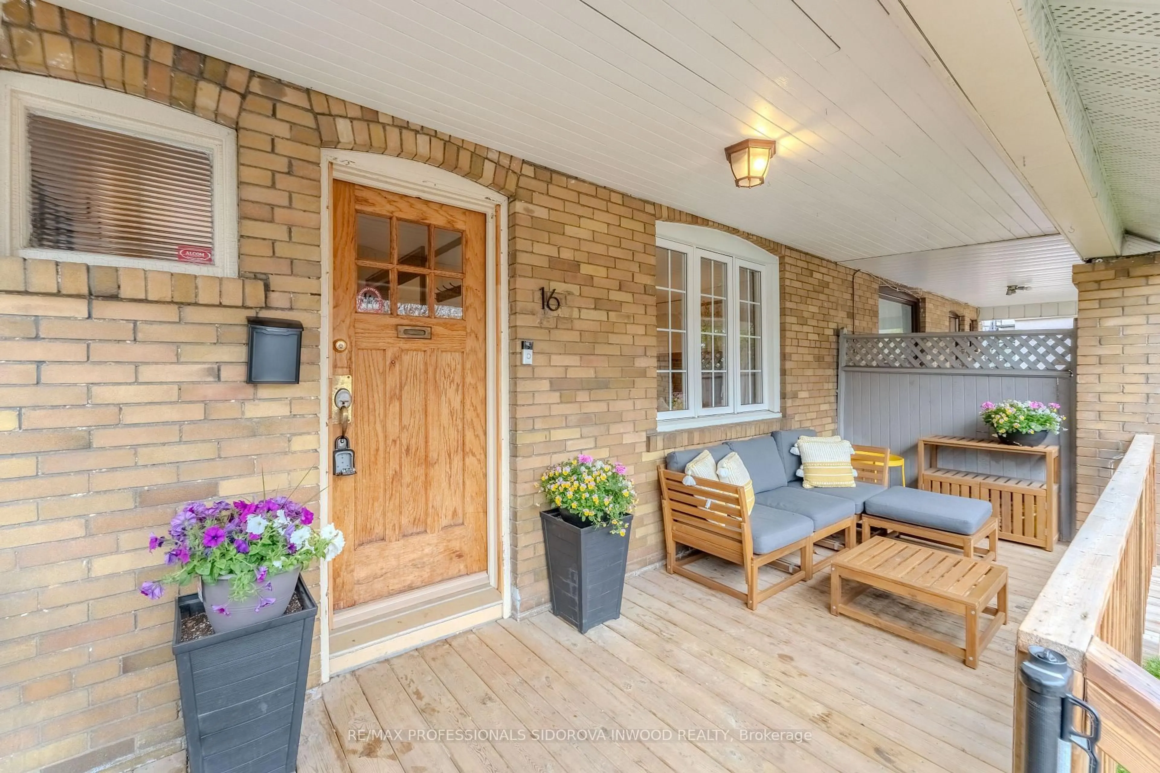 Unknown for 16 Howick Ave, Toronto Ontario M6N 1M8