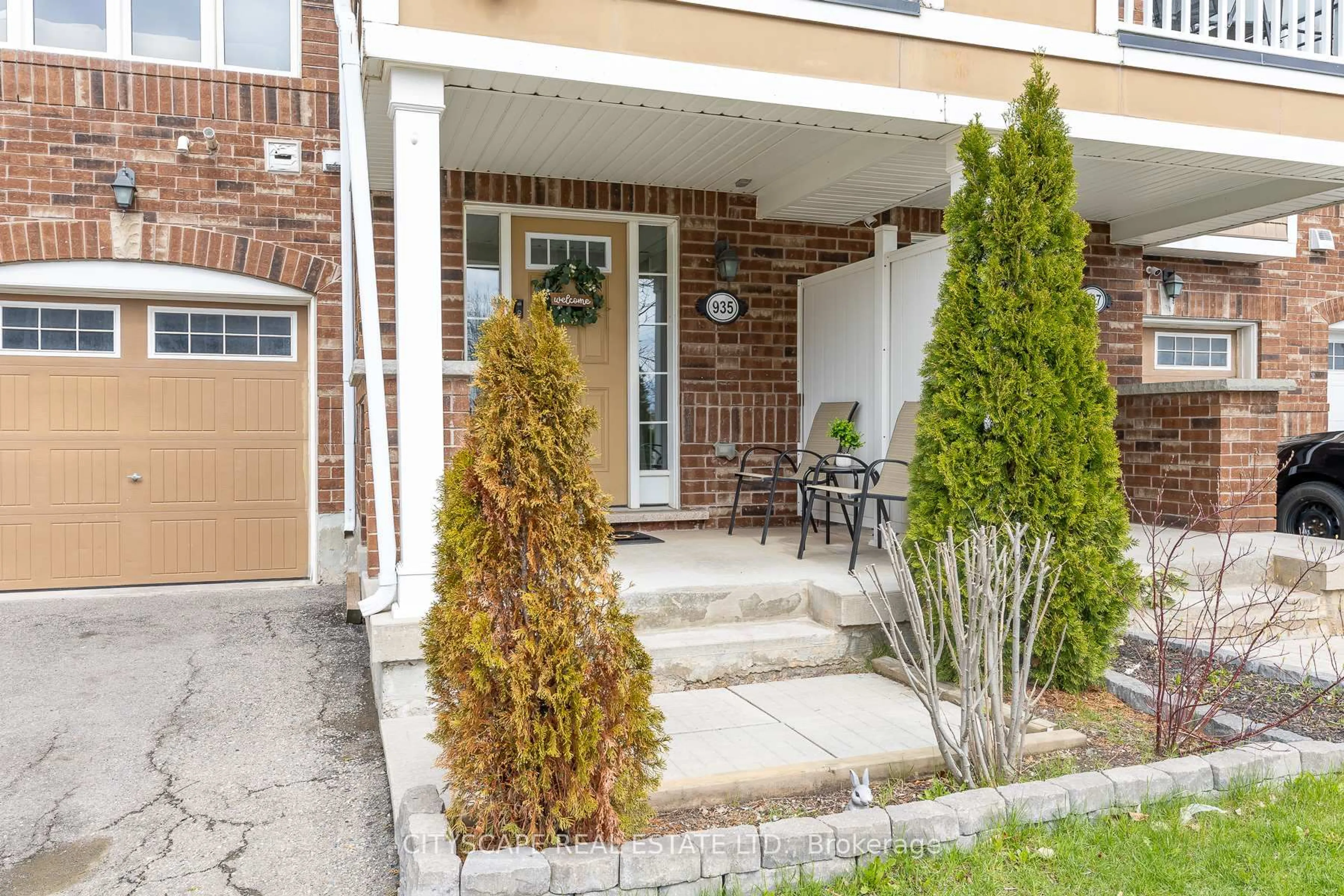 Home with brick exterior material, street for 935 Nadalin Hts, Milton Ontario L9T 8R2