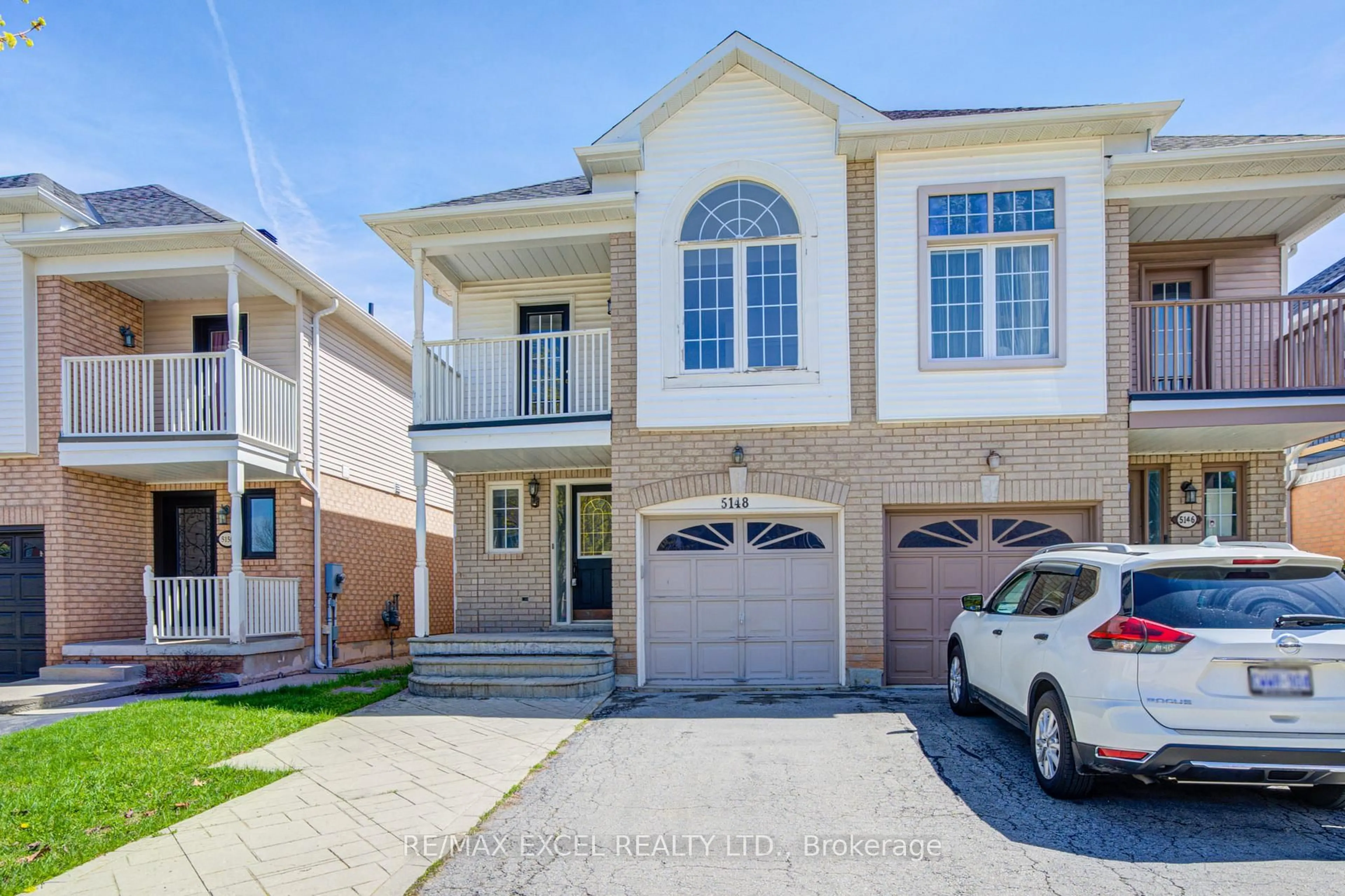 Home with vinyl exterior material, street for 5148 Porter St, Burlington Ontario L7L 6K8