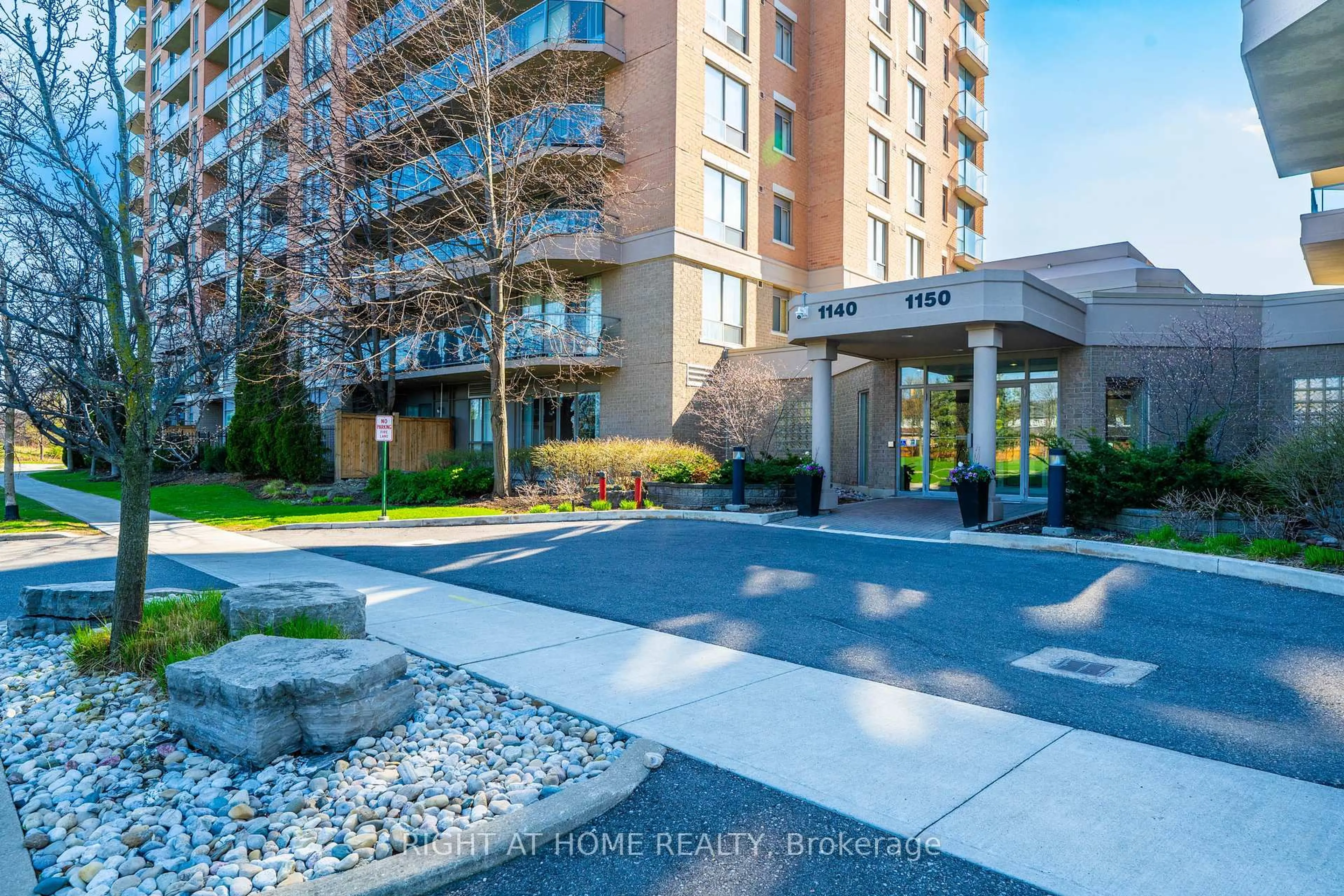 Unknown for 1140 Parkwest Pl #705, Mississauga Ontario L5E 3K9