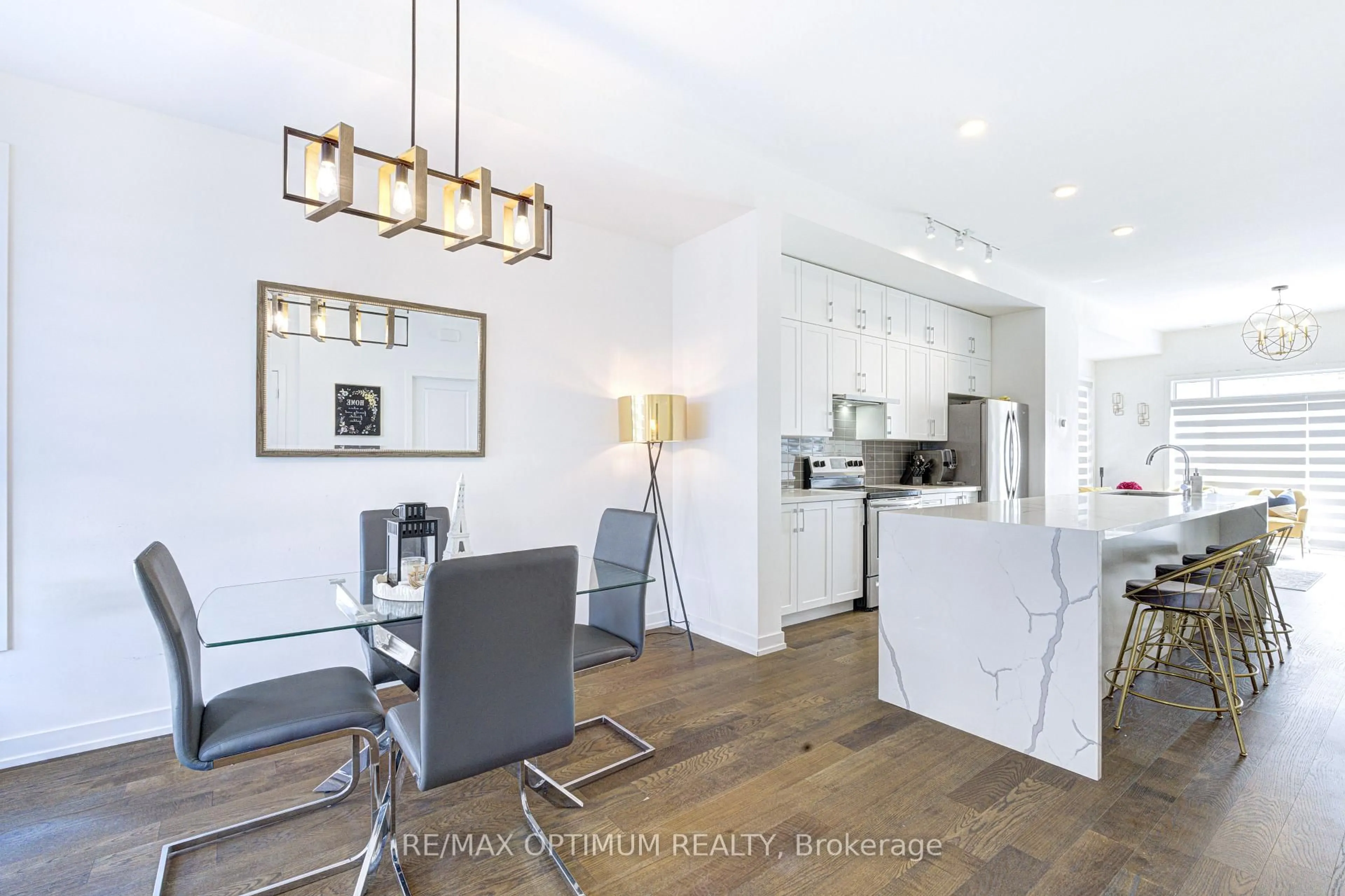 Open concept kitchen, wood/laminate floor for 3070 Sixth Line #225, Oakville Ontario L6M 1P8