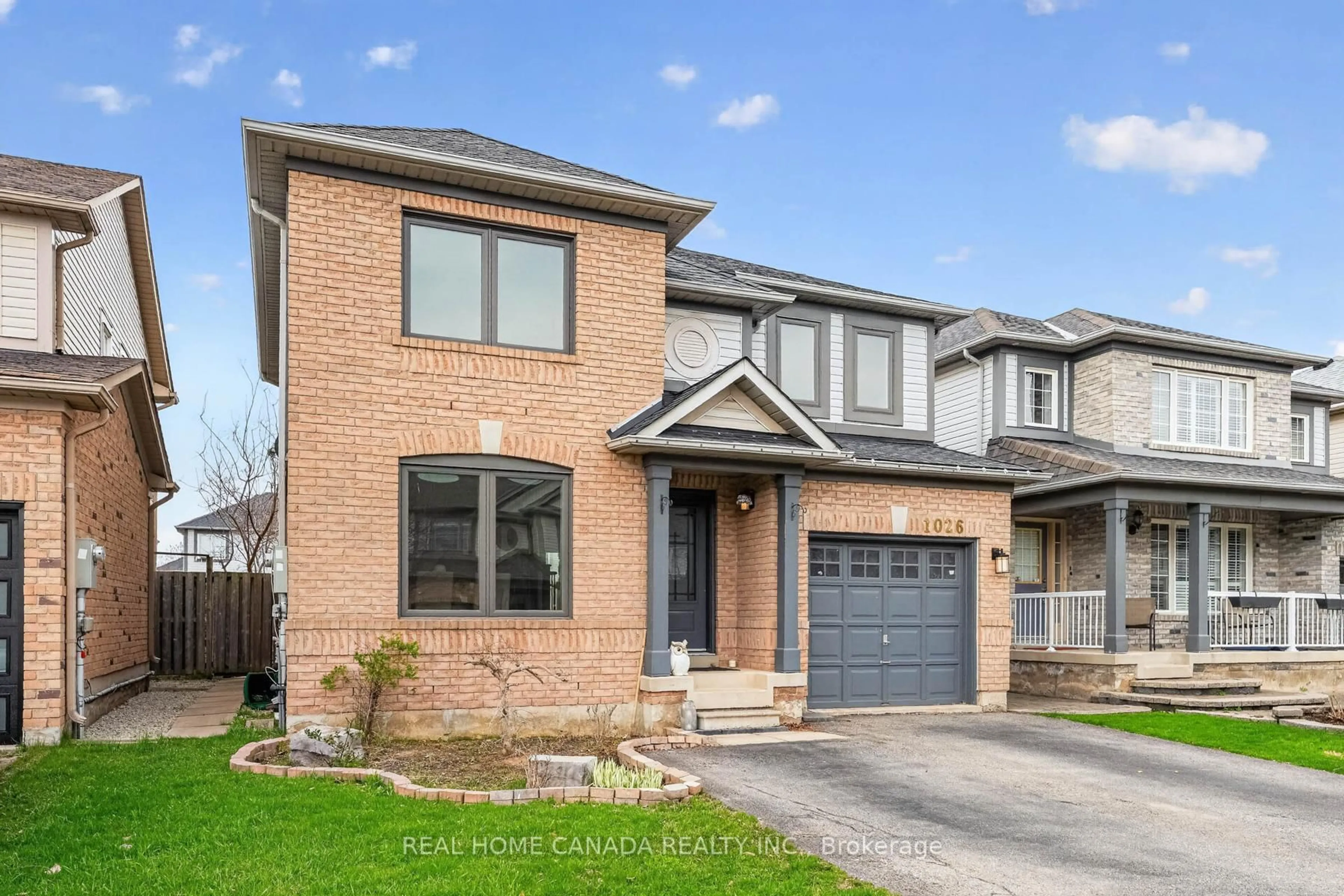 Home with brick exterior material, street for 1026 Gordon Hts, Milton Ontario L9T 5S9