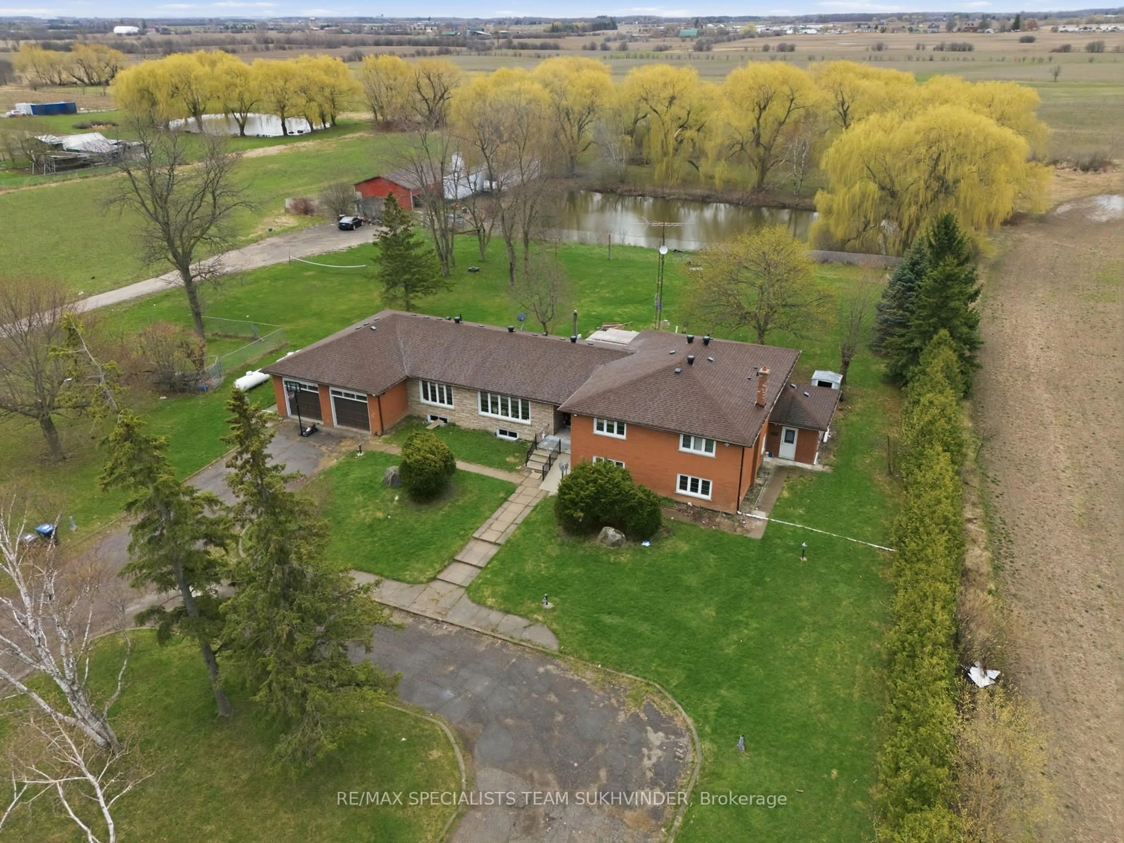 A pic from outside/outdoor area/front of a property/back of a property/a pic from drone, unknown for 13894 Innis Lake Rd, Caledon Ontario L7C 2Y6