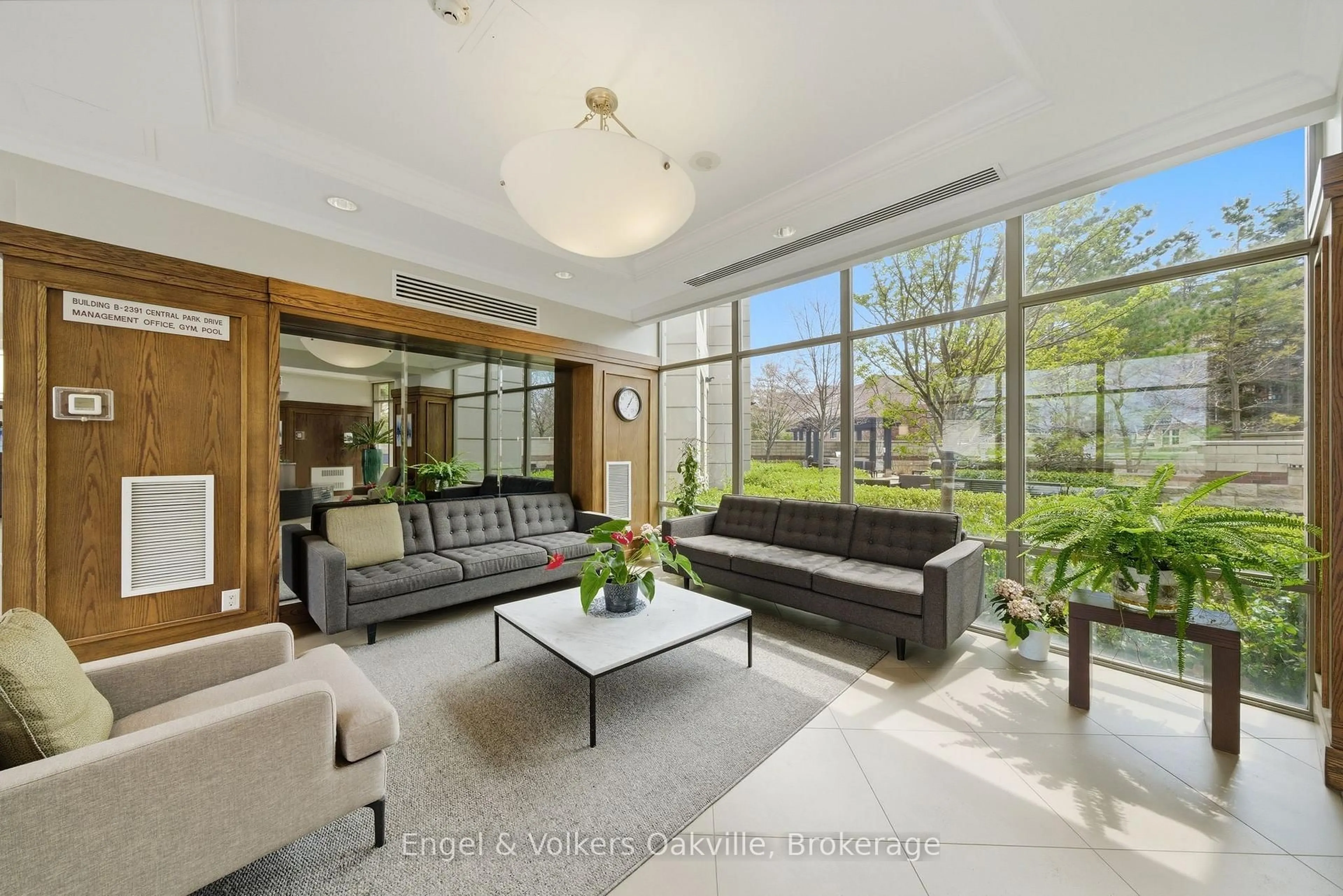 Unknown for 2379 Central Park Dr #601, Oakville Ontario L6H 0E3