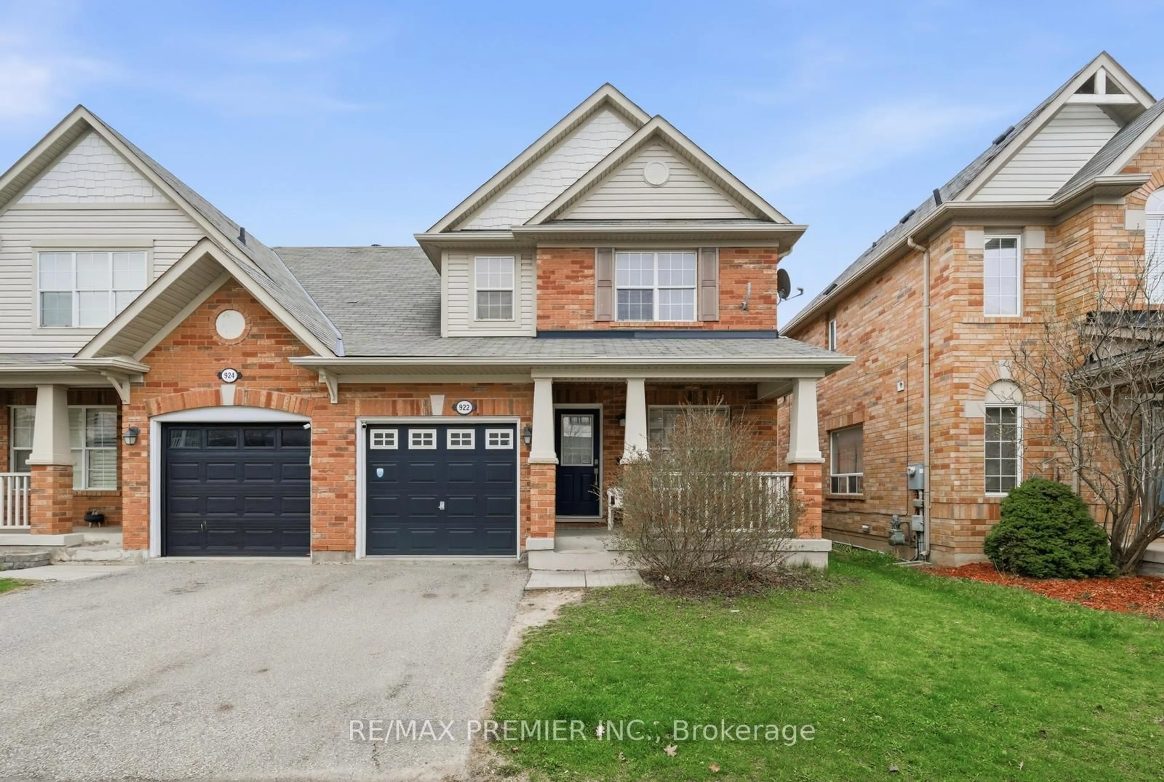 Home with brick exterior material, street for 922 Hepburn Rd, Milton Ontario L9T 0L6