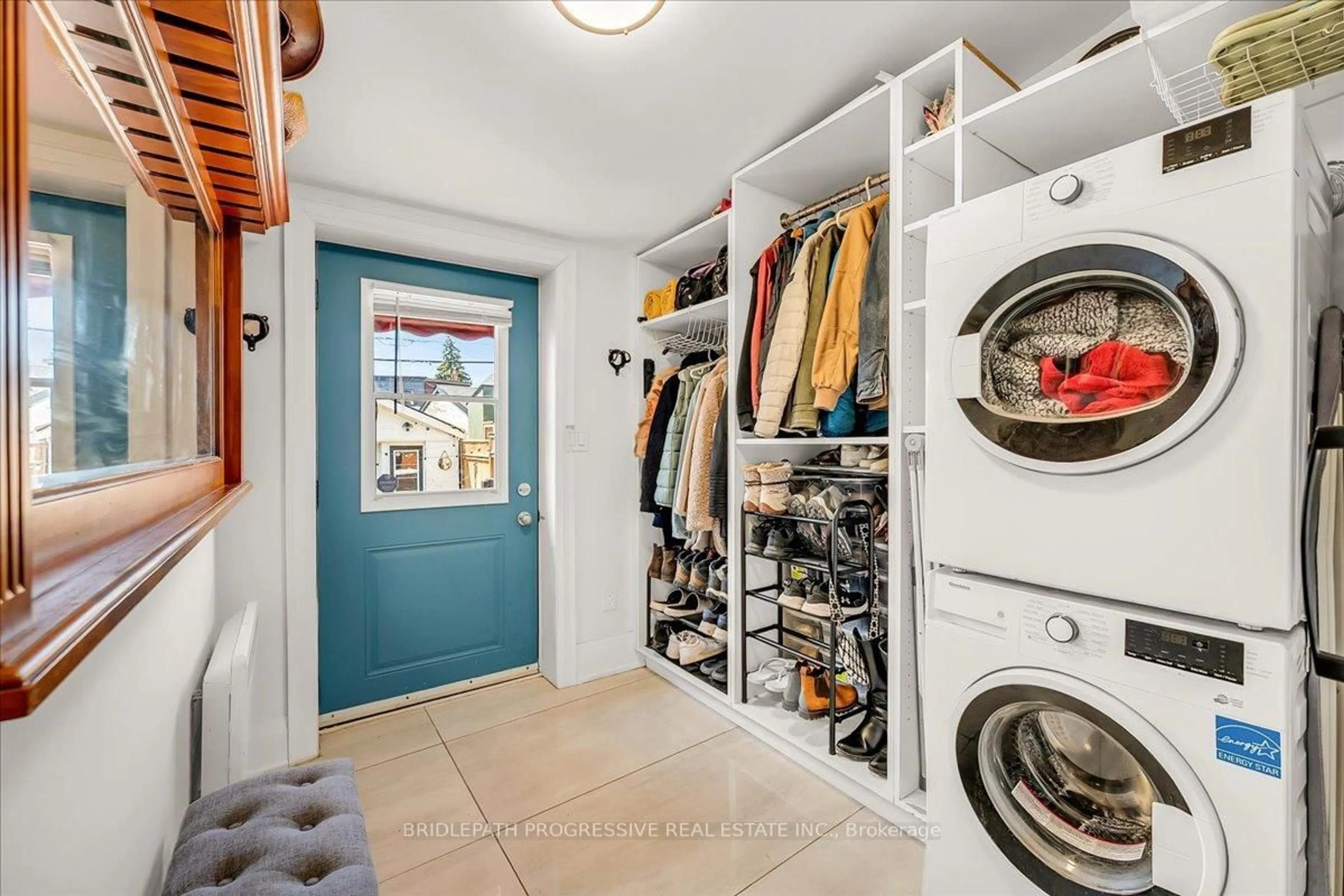 Laundry room for 332 Delaware Ave, Toronto Ontario M6H 2T8