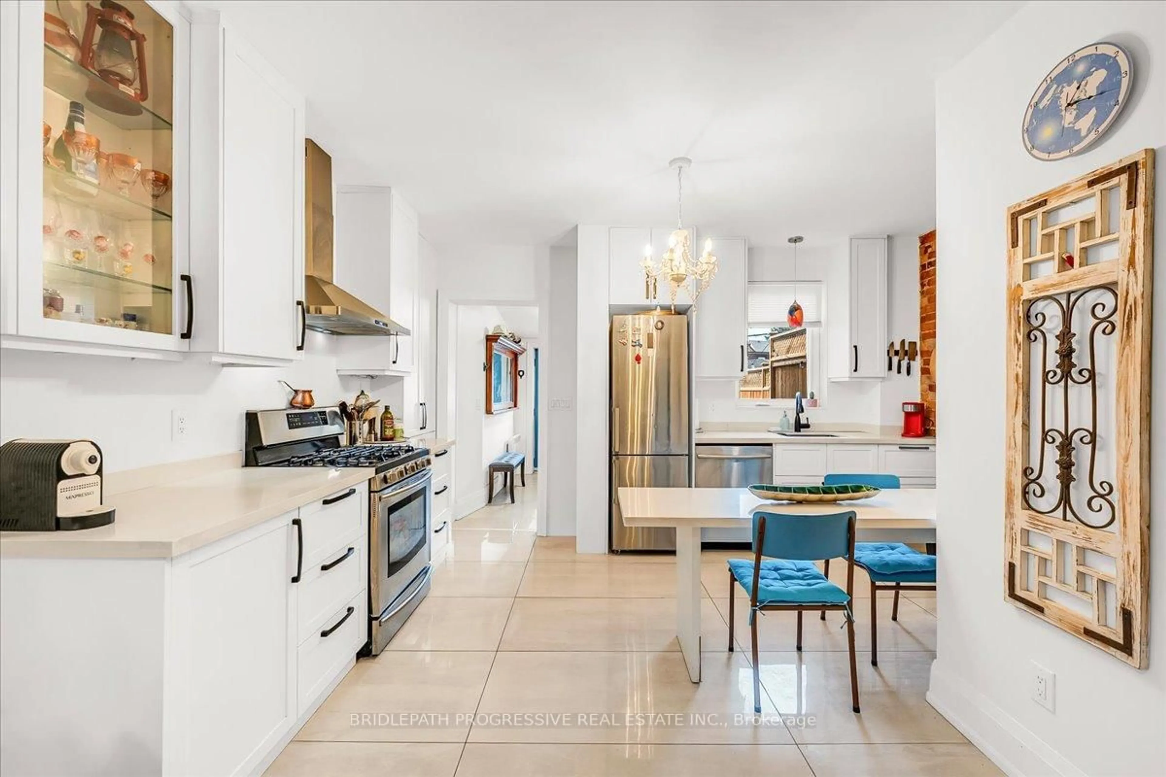 Open concept kitchen, ceramic/tile floor for 332 Delaware Ave, Toronto Ontario M6H 2T8